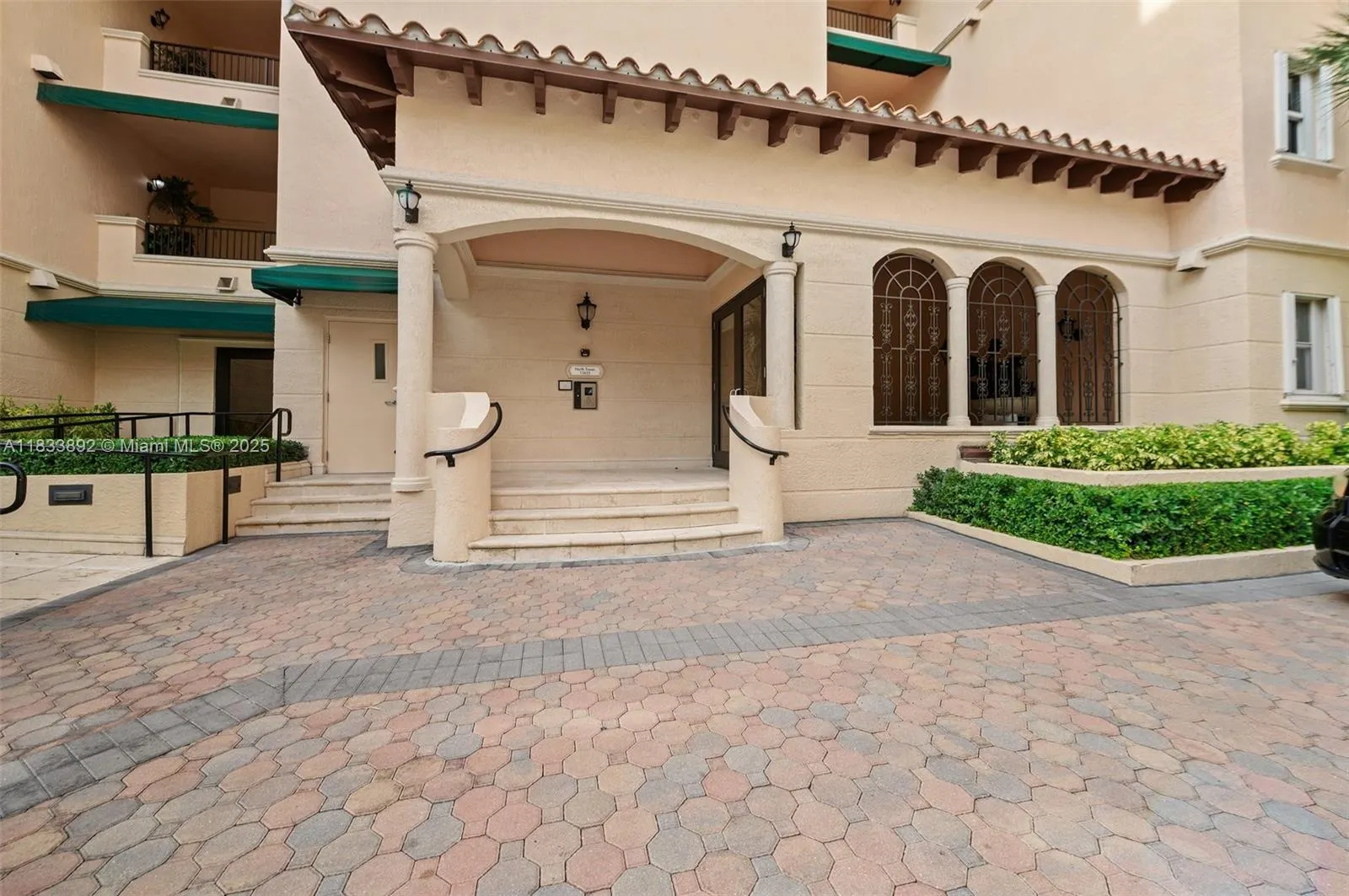 13633 Deering Bay Dr, #225