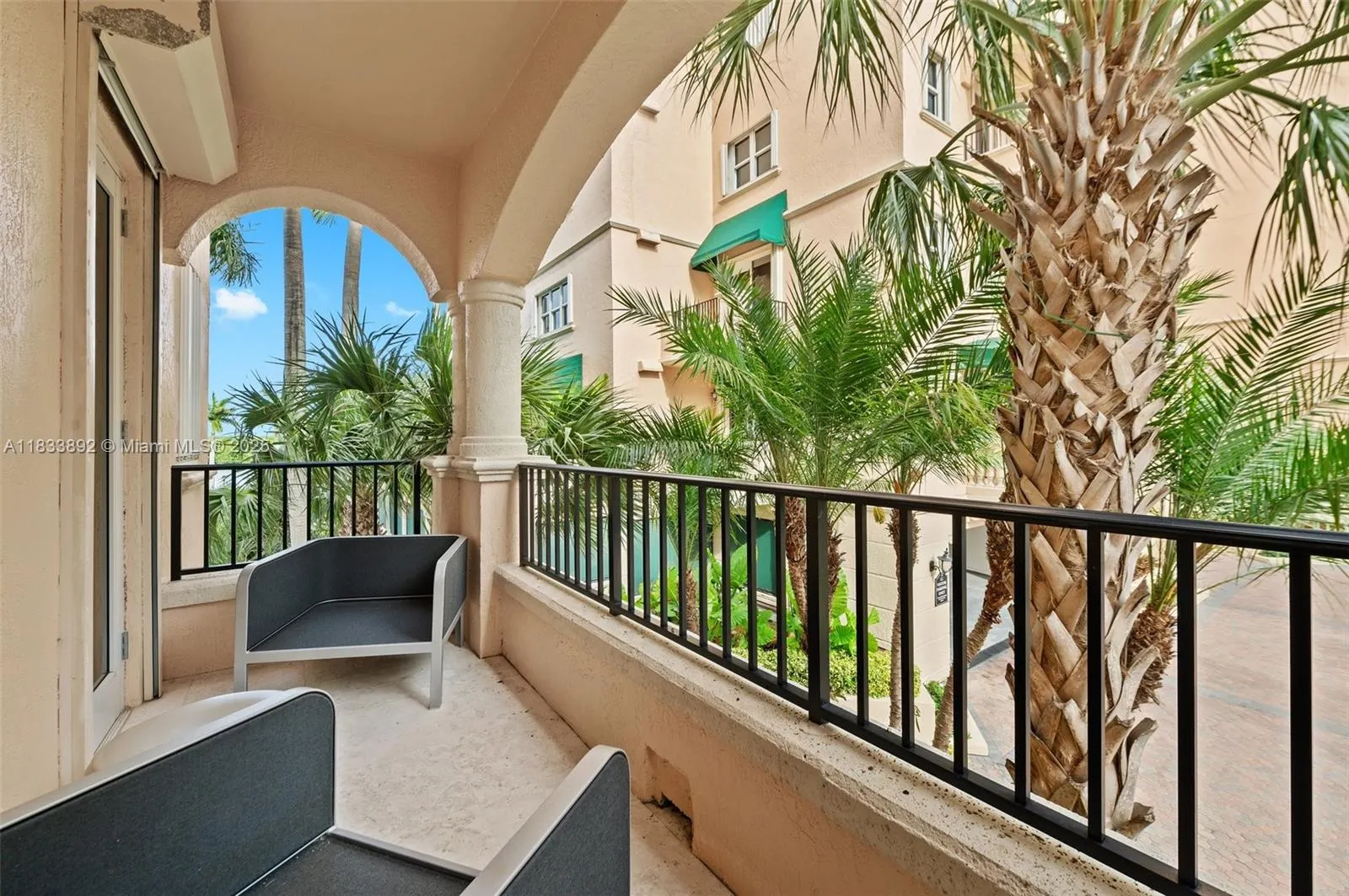 13633 Deering Bay Dr, #225