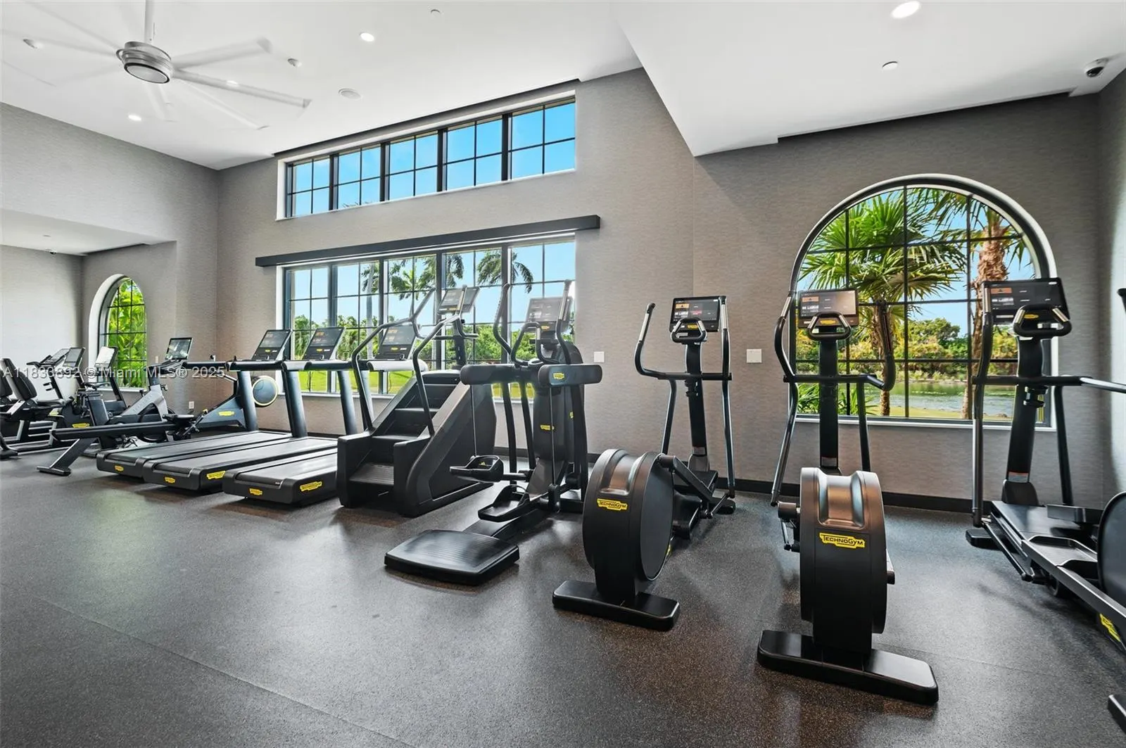 13633 Deering Bay Dr, #225