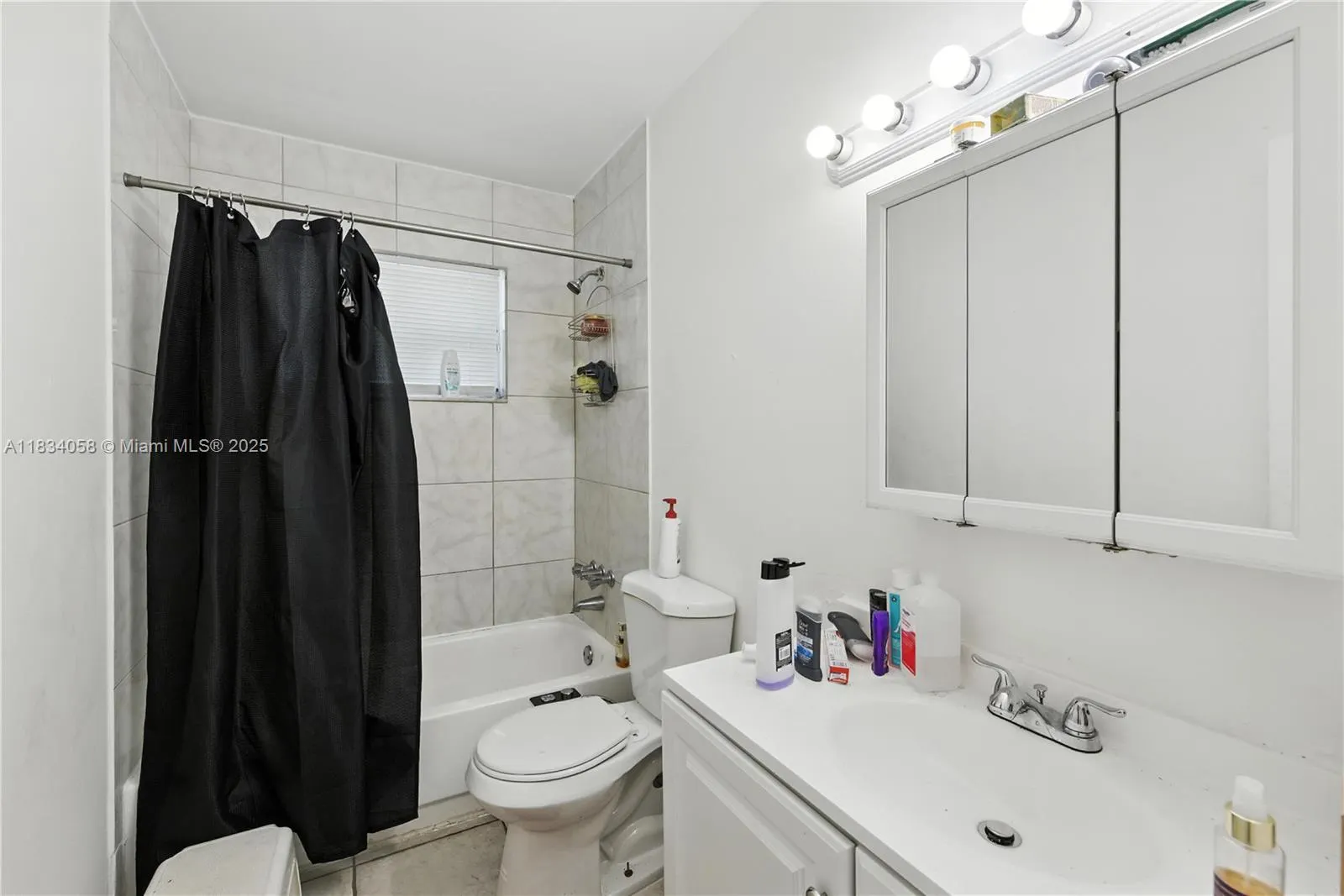235-237 SW 12th St
