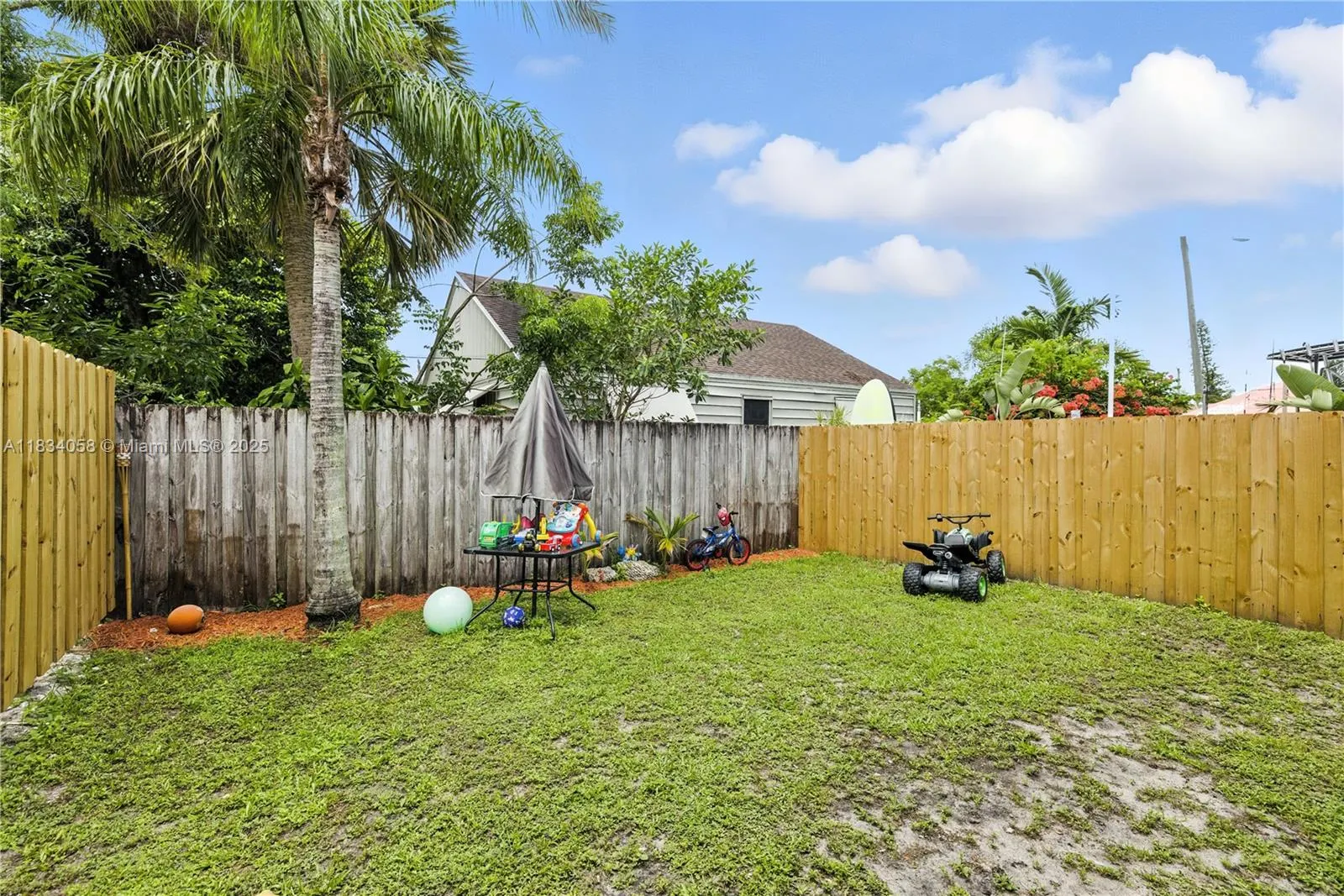 235-237 SW 12th St