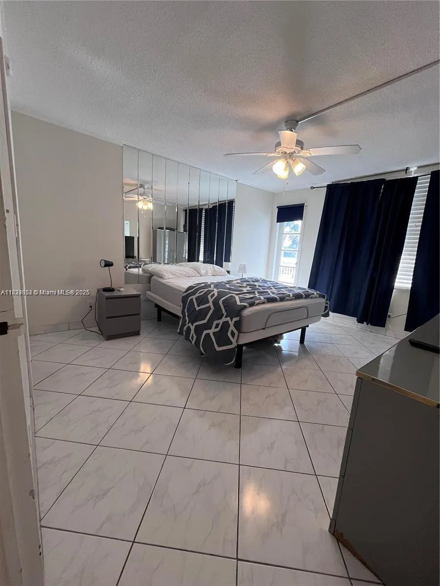 1913 S Ocean Dr, #302