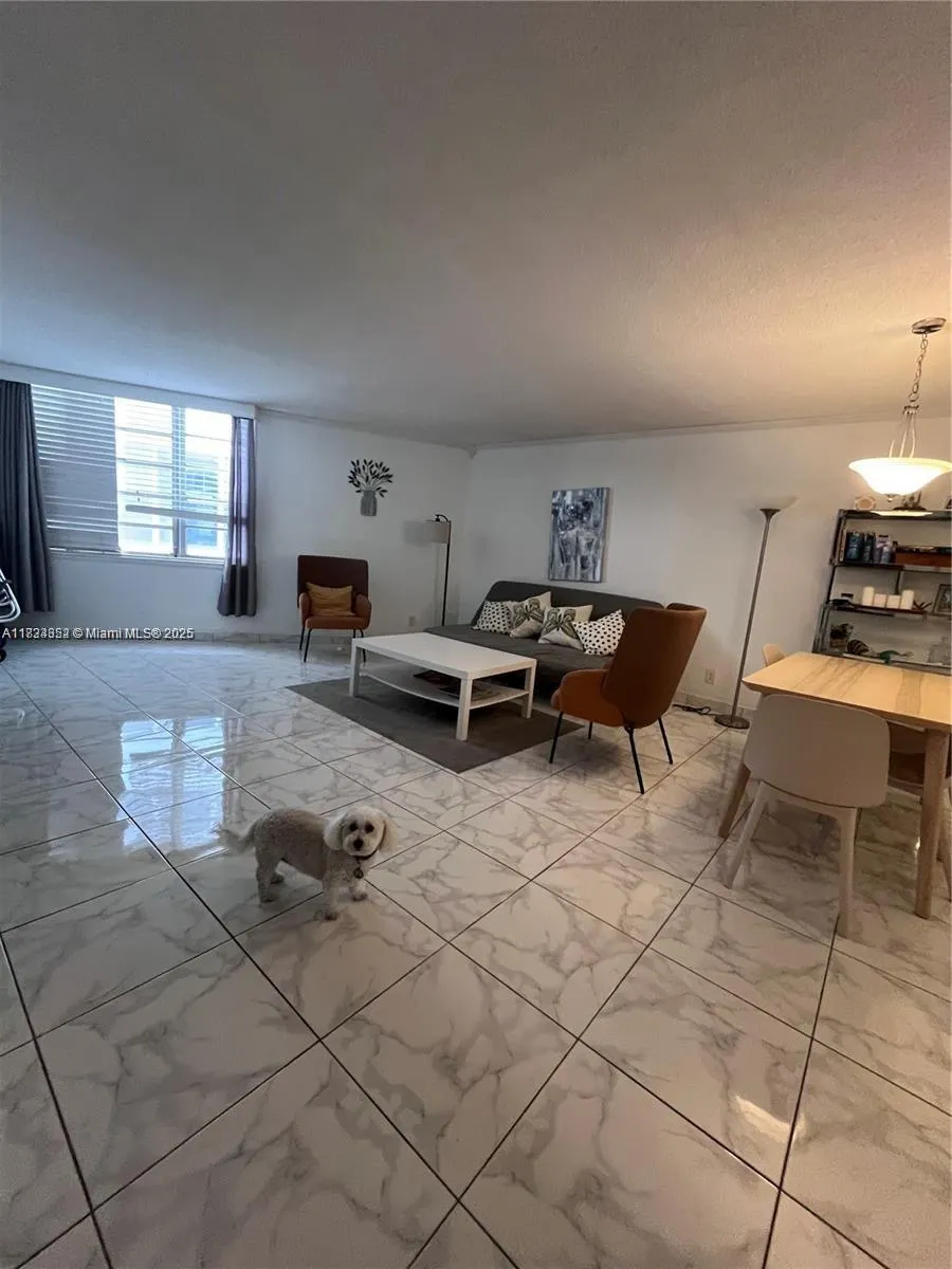 1913 S Ocean Dr, #302