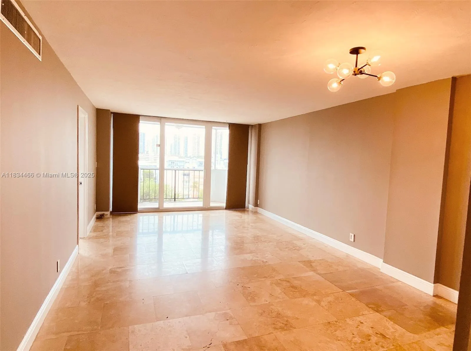 3545 NE 166th St, #805