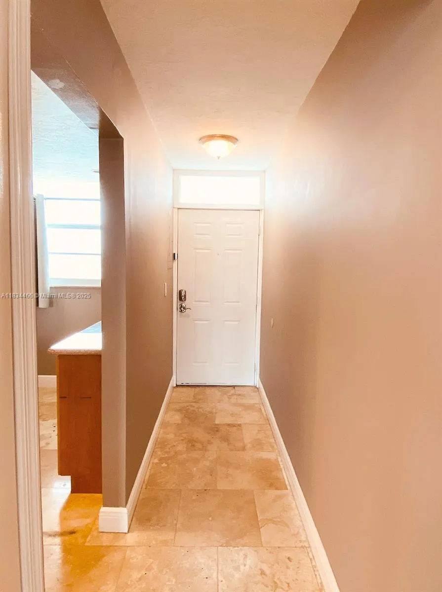 3545 NE 166th St, #805