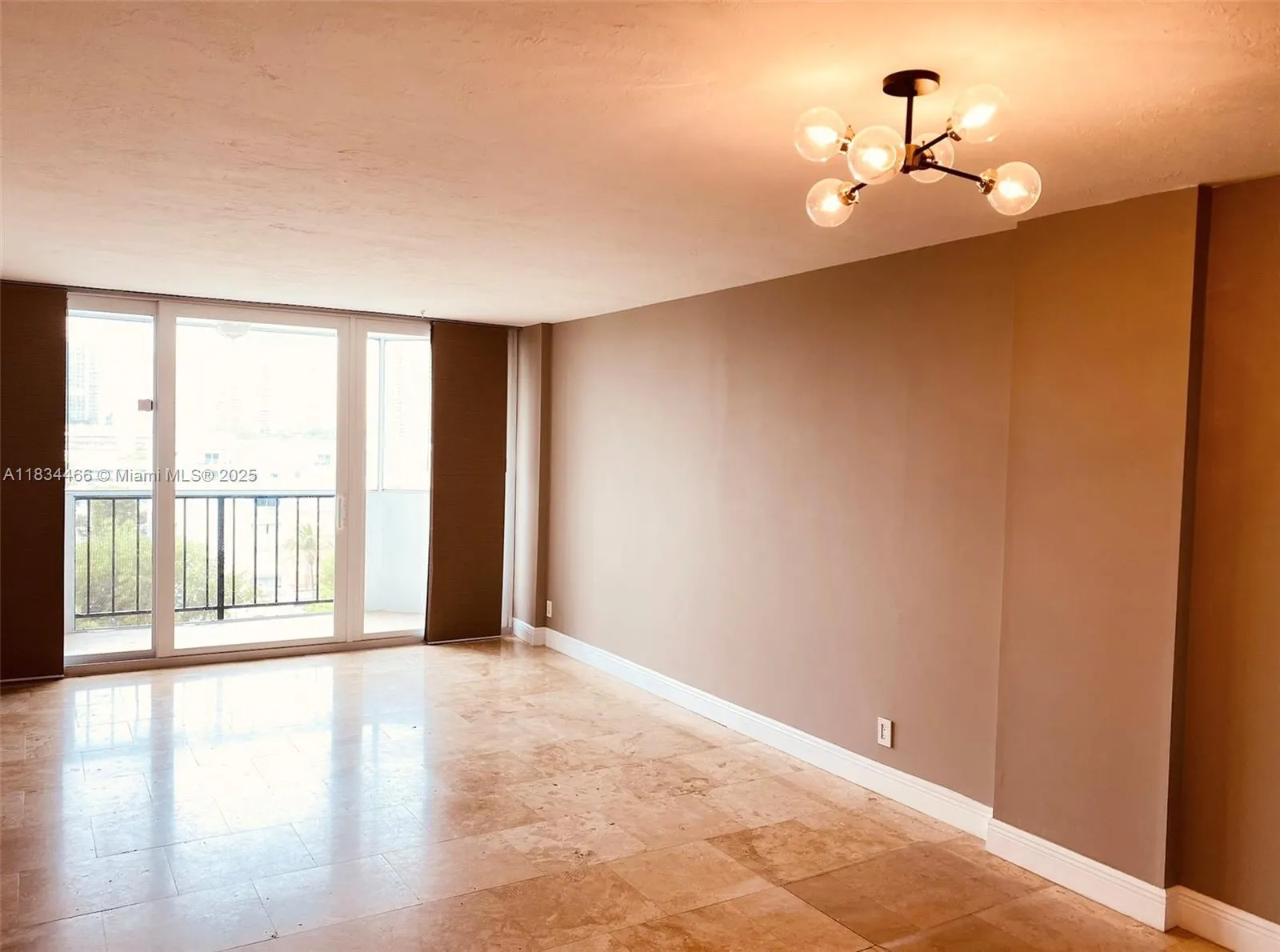 3545 NE 166th St, #805
