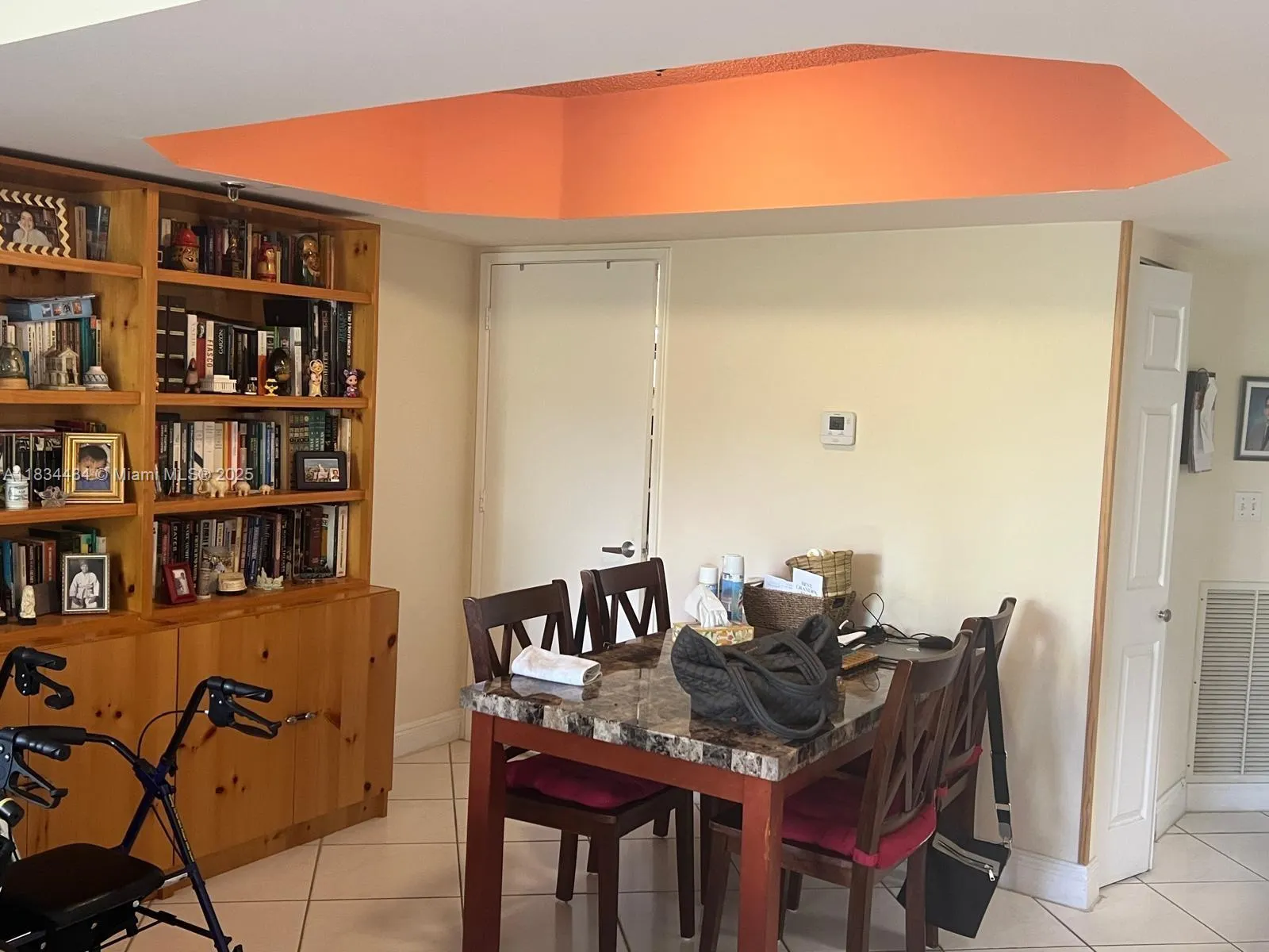 9156 Collins Ave, #310