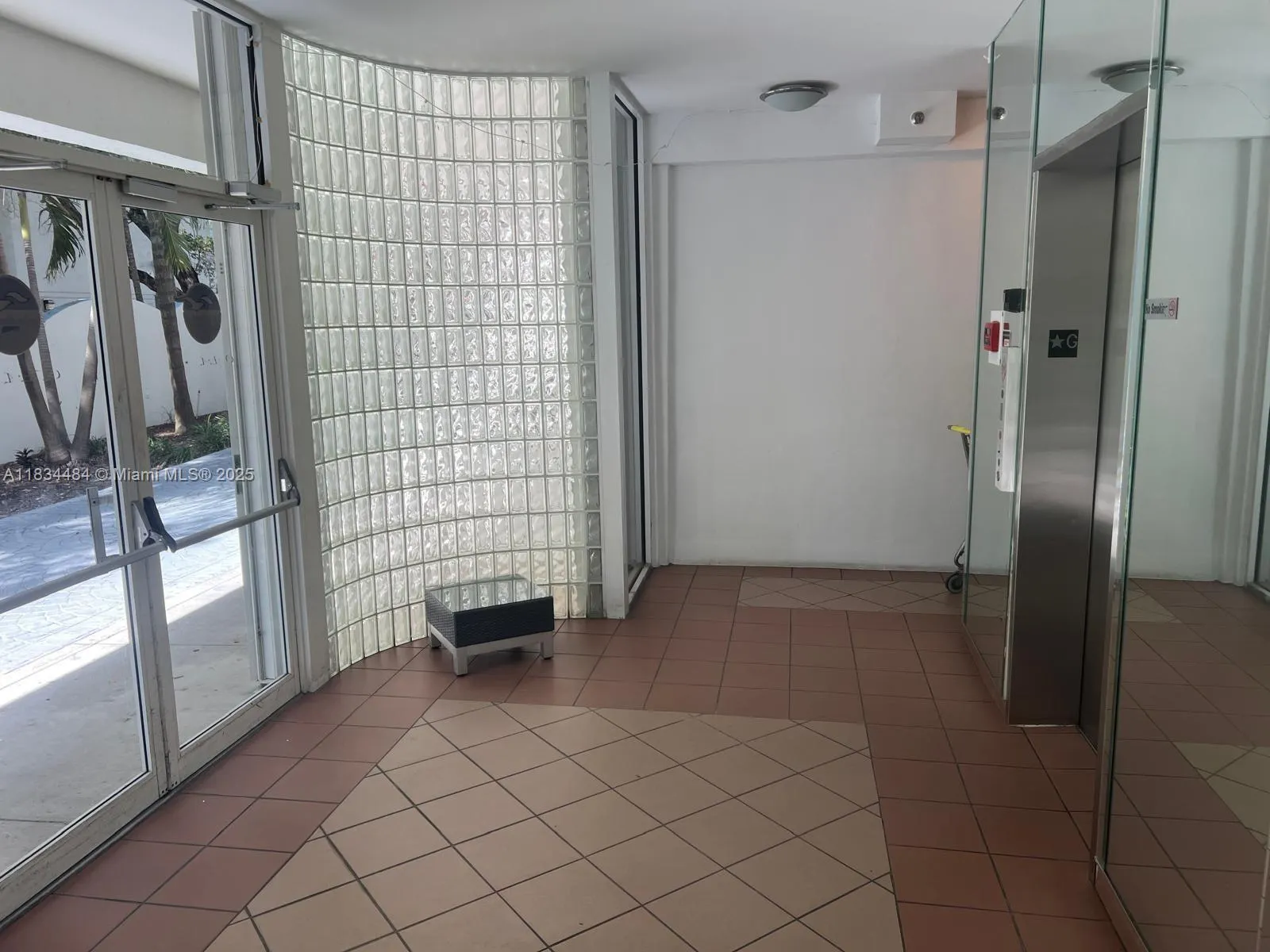 9156 Collins Ave, #310