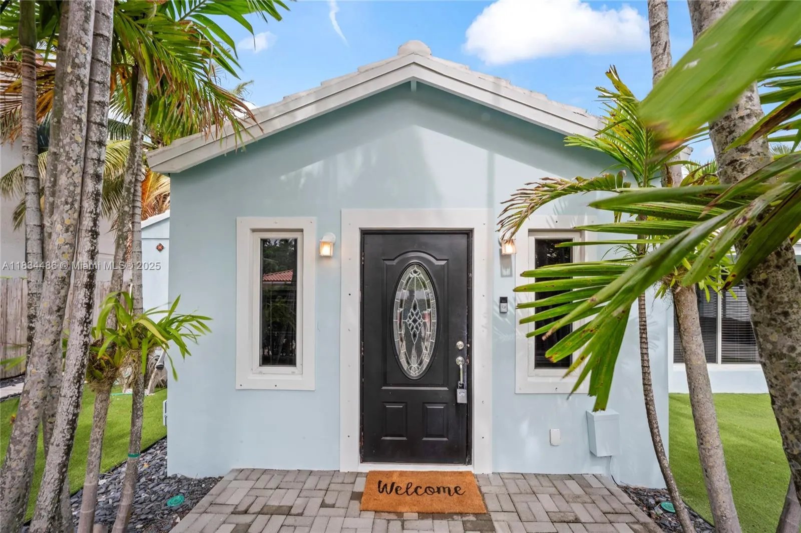 614 NE 10th Ave