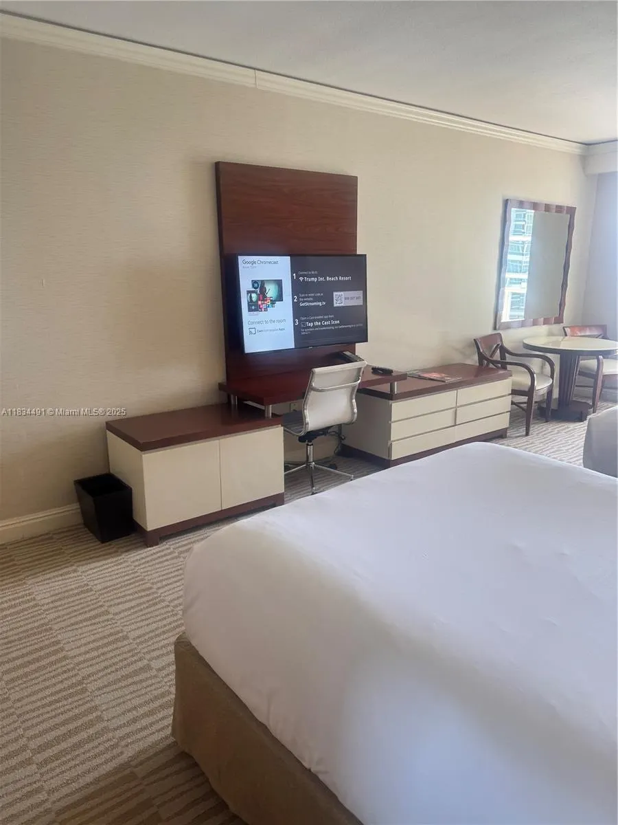 18001 Collins Ave, #1810