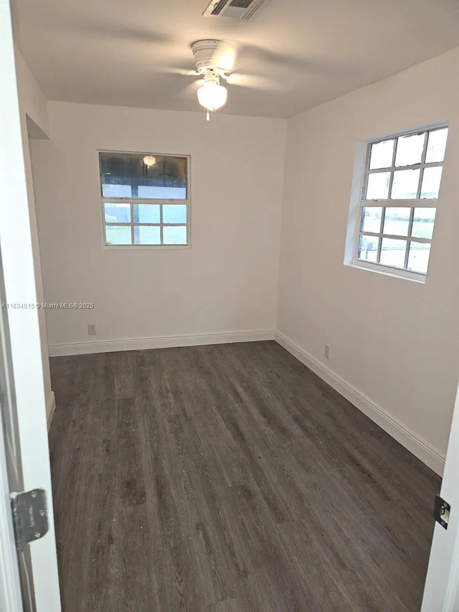 125 SW 11th Ave