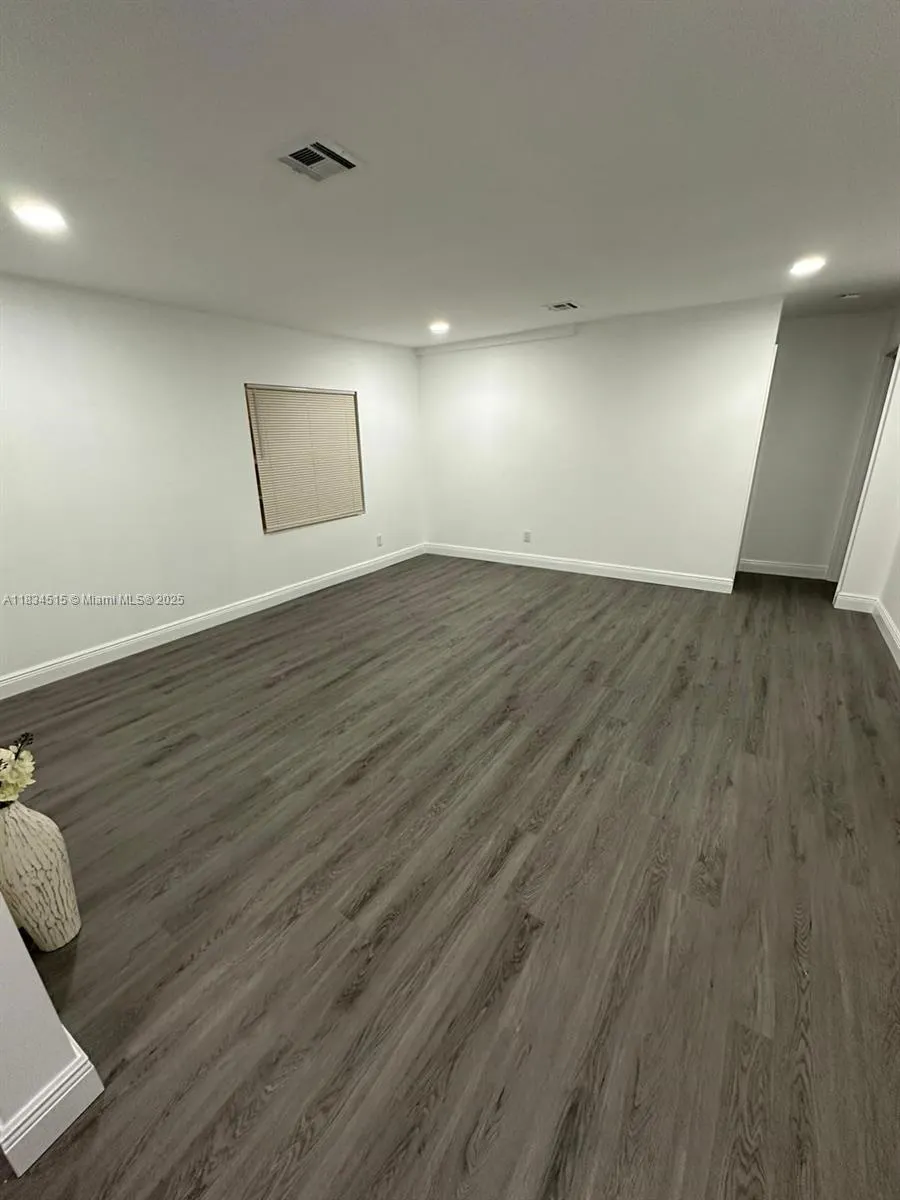 125 SW 11th Ave