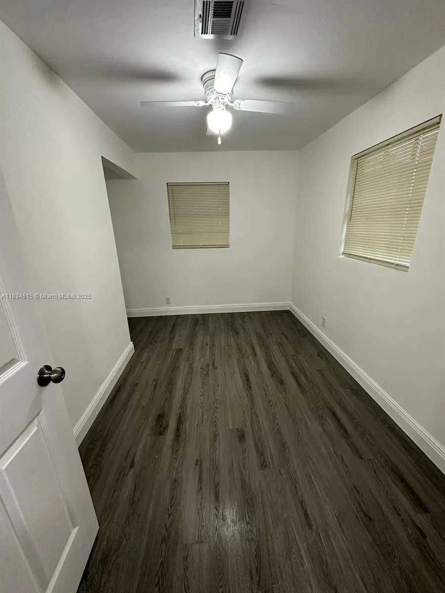 125 SW 11th Ave