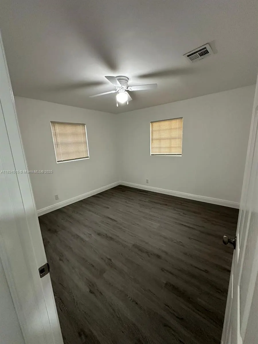 125 SW 11th Ave