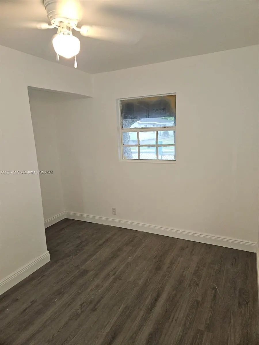 125 SW 11th Ave
