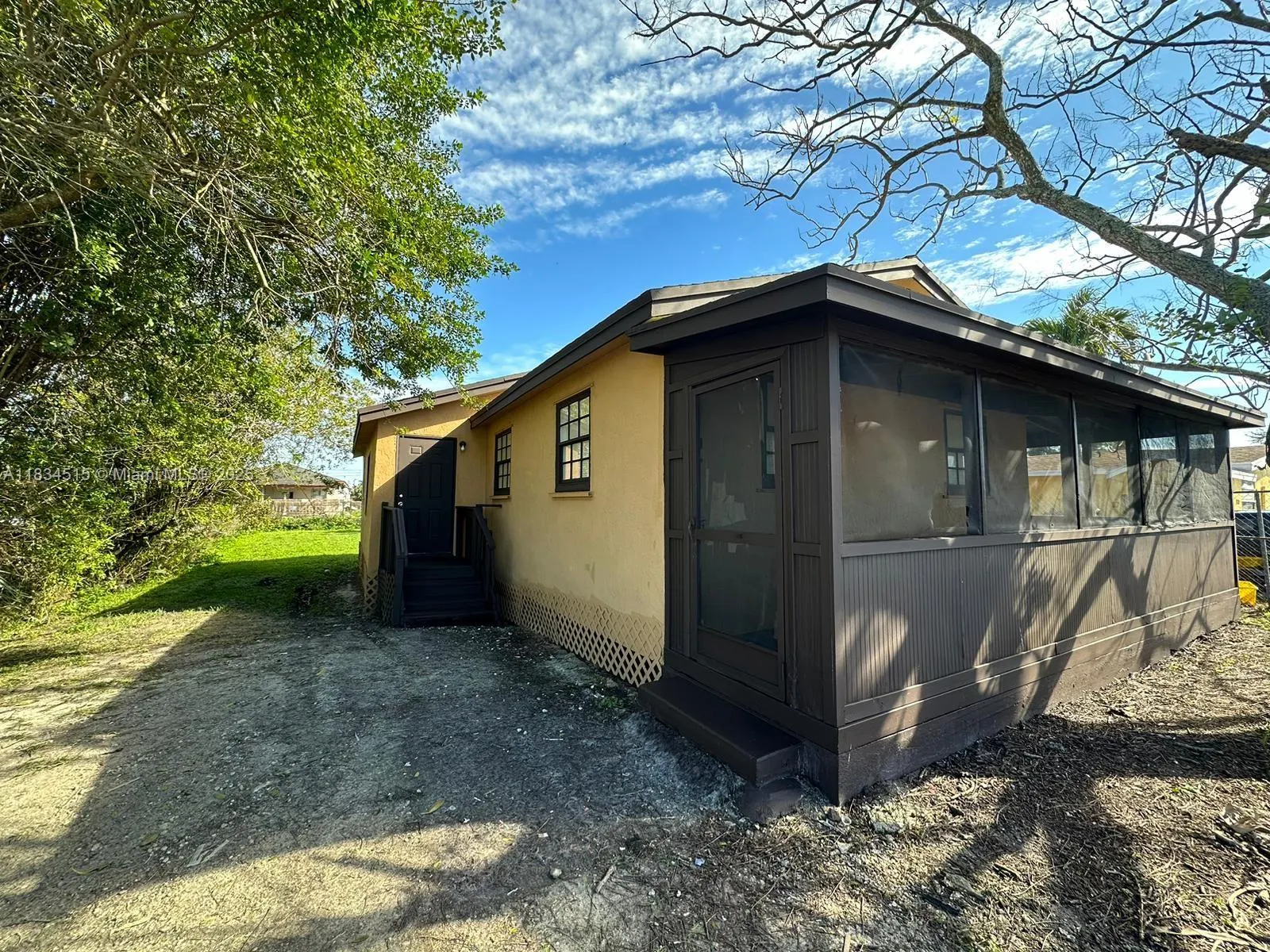 125 SW 11th Ave
