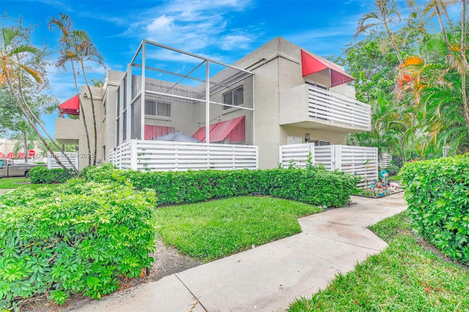 535 NW 98th Ave