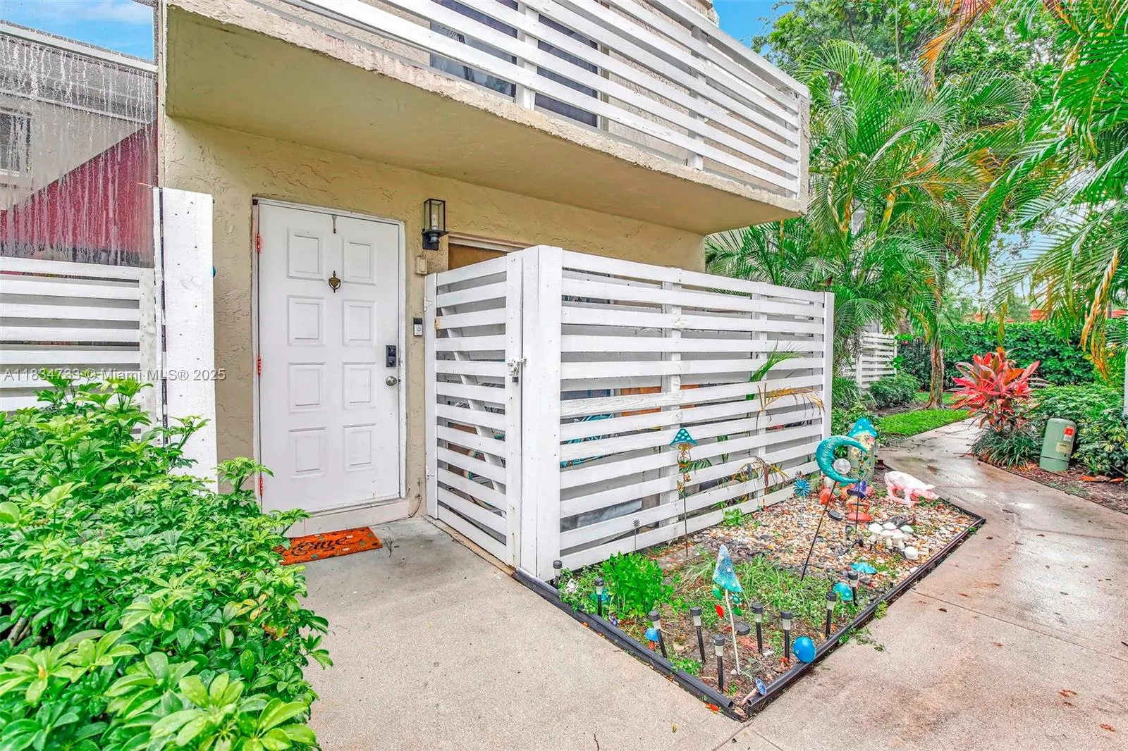 535 NW 98th Ave