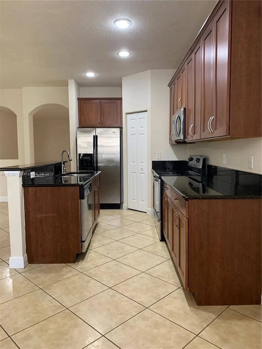9057 Preston Pl, #0