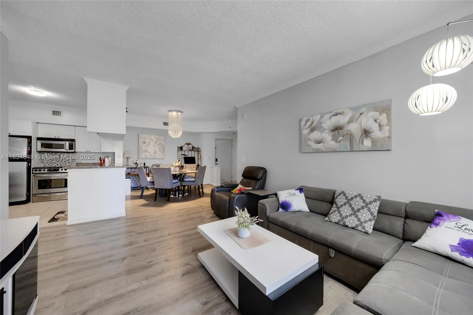 17150 N Bay Rd, #2113