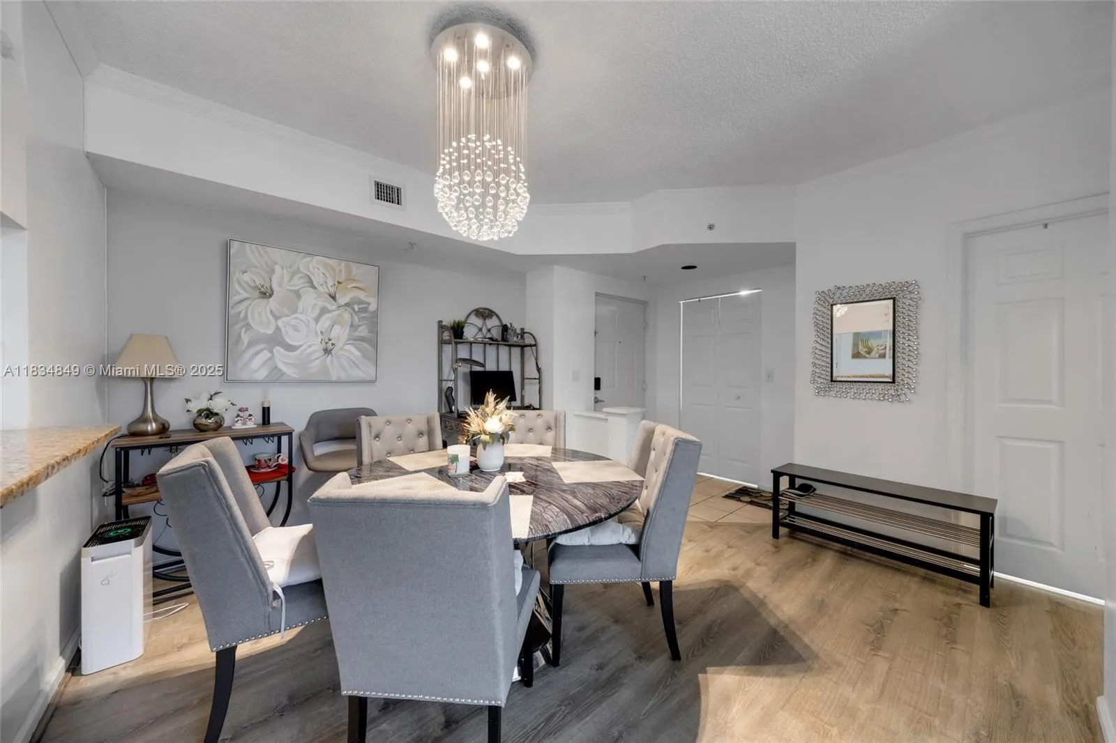 17150 N Bay Rd, #2113
