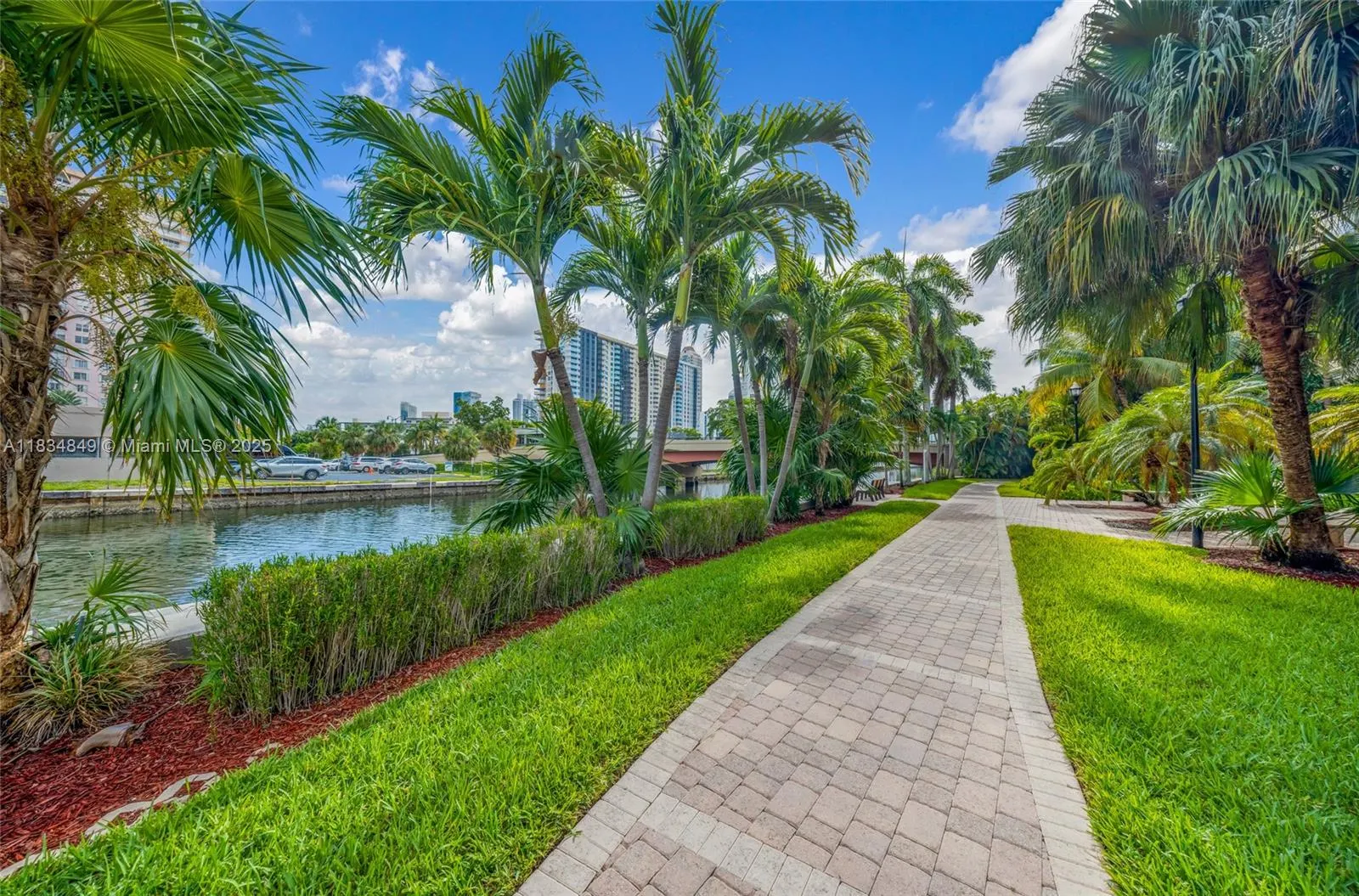 17150 N Bay Rd, #2113