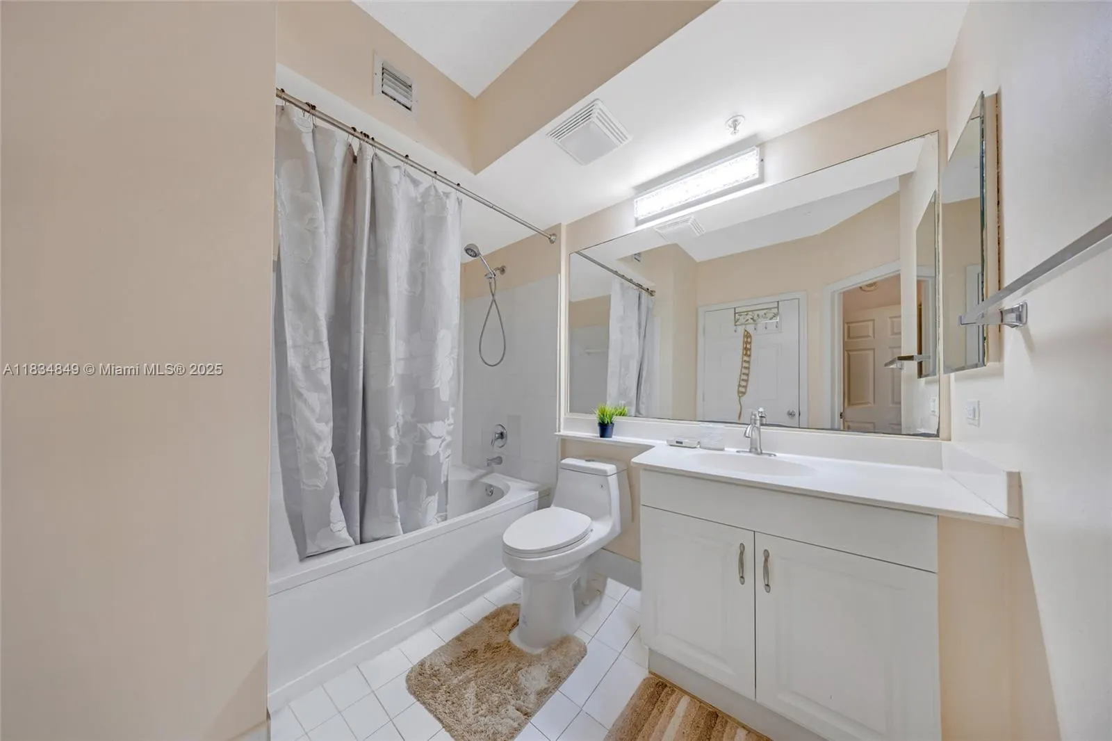 17150 N Bay Rd, #2113