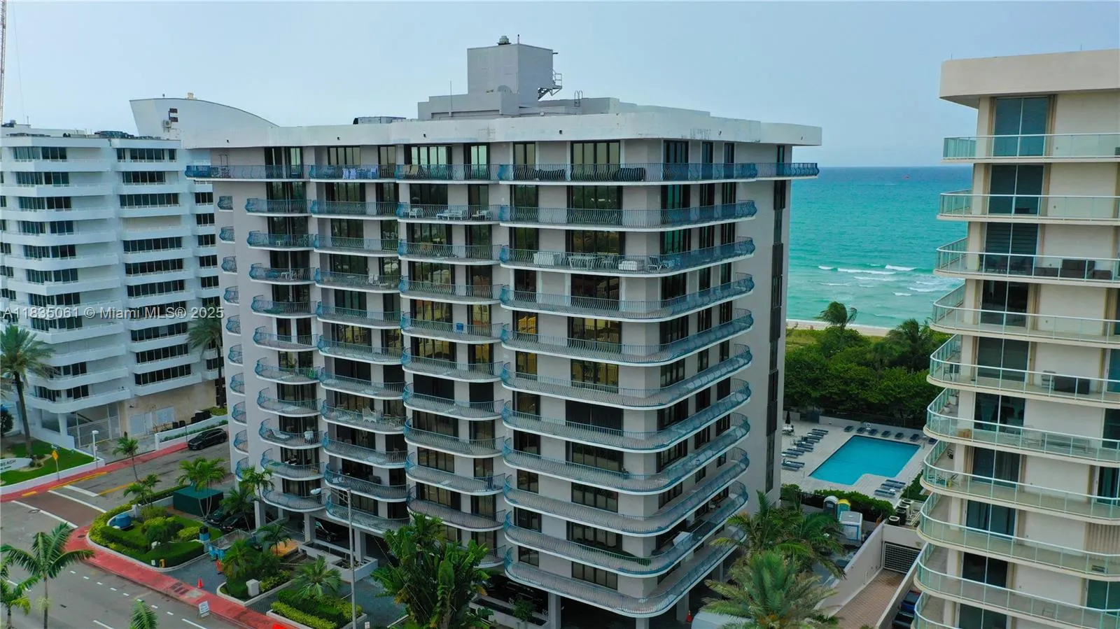 8877 Collins Ave, #705