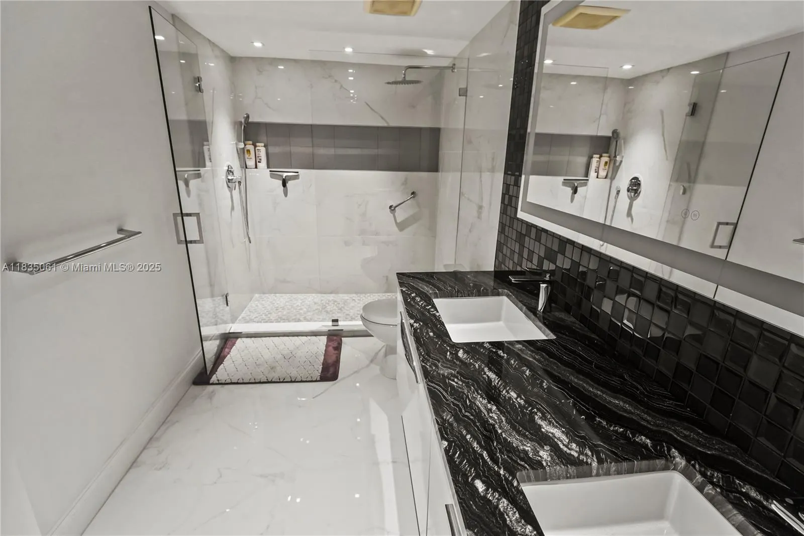 8877 Collins Ave, #705