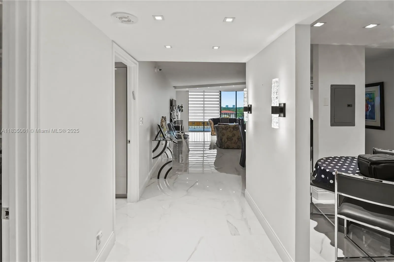 8877 Collins Ave, #705