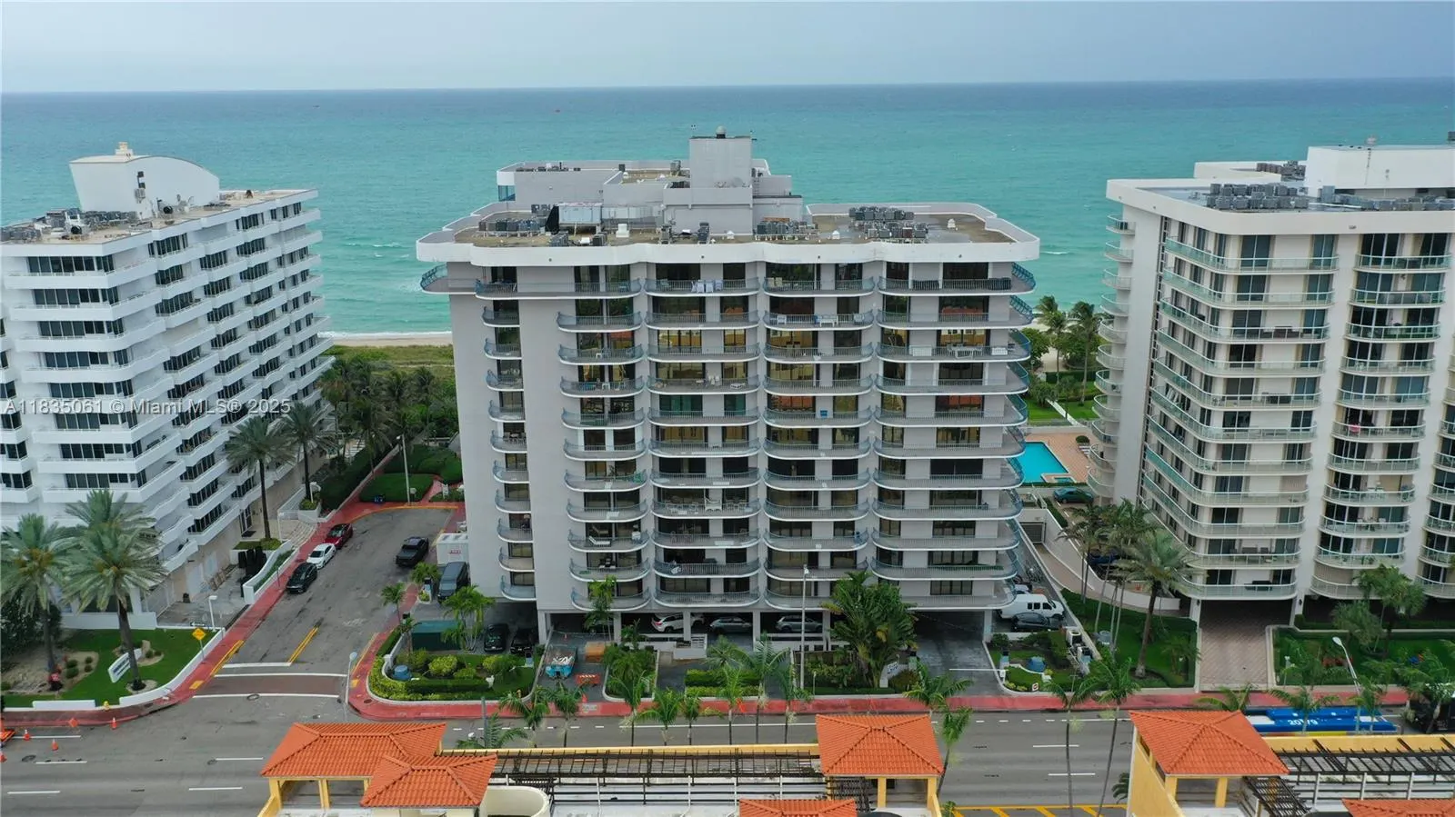 8877 Collins Ave, #705