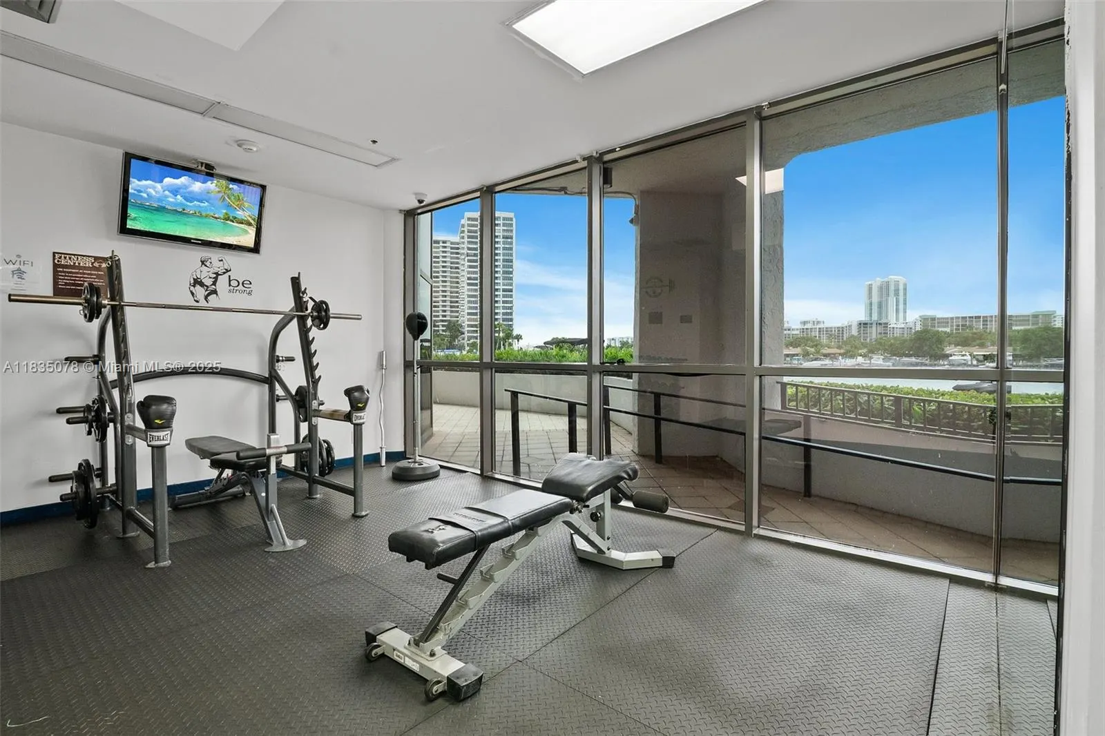 300 Three Islands Blvd, #707