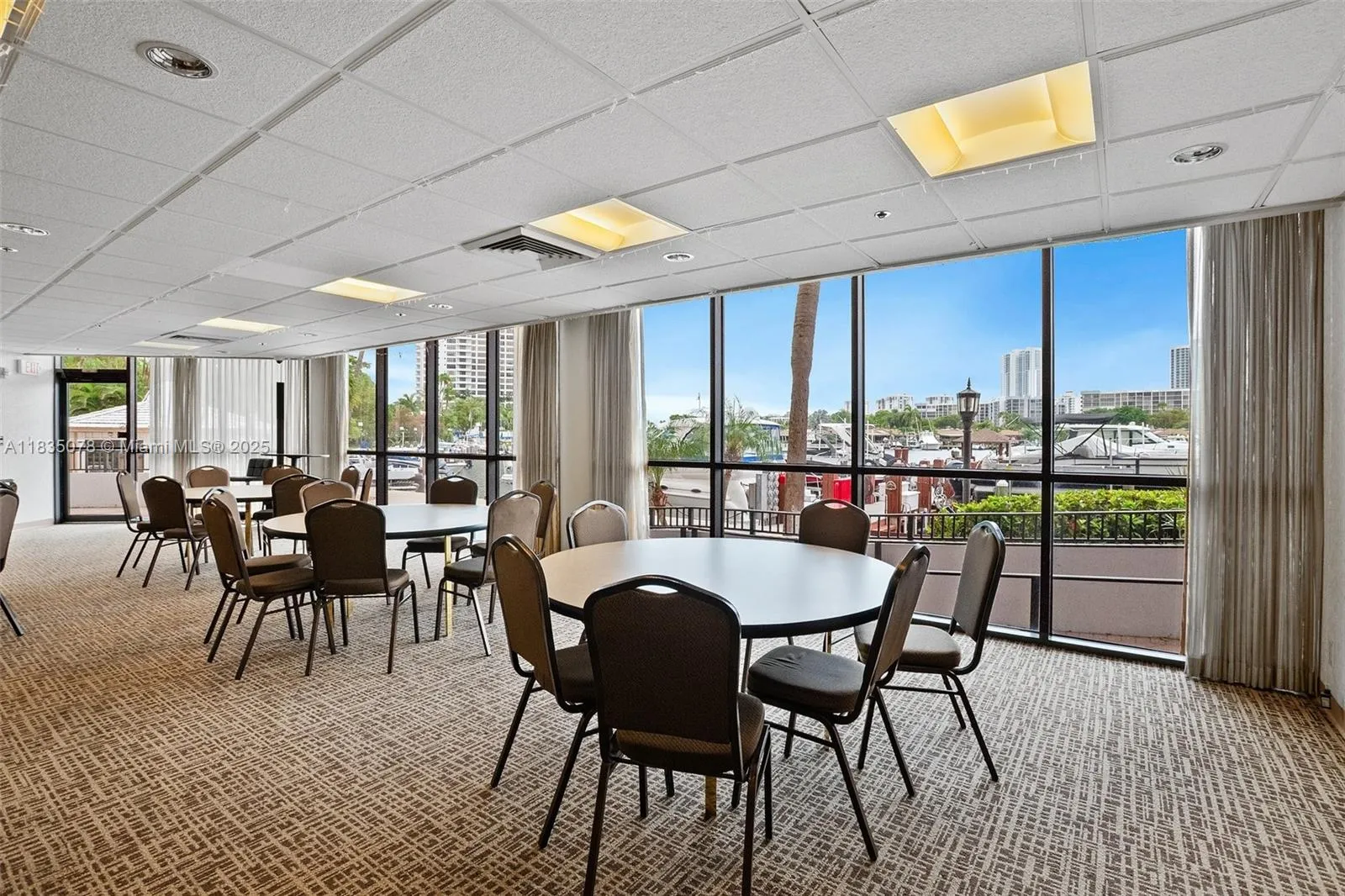 300 Three Islands Blvd, #707