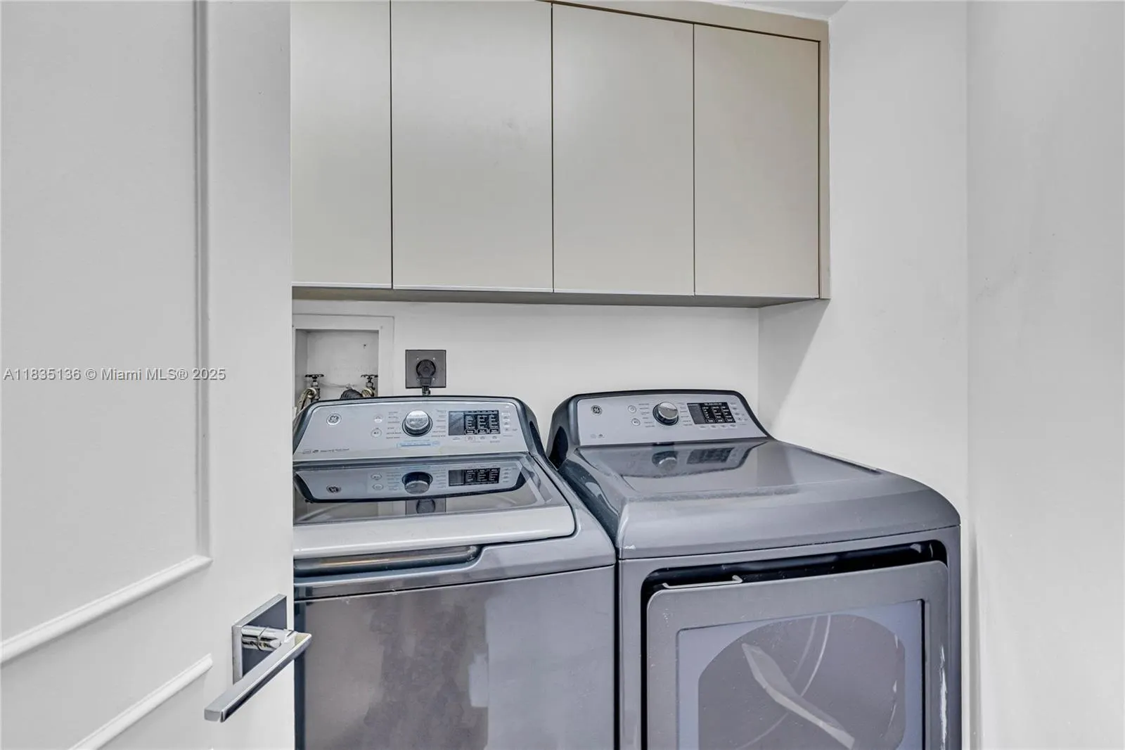 19667 Turnberry Way, #23AB