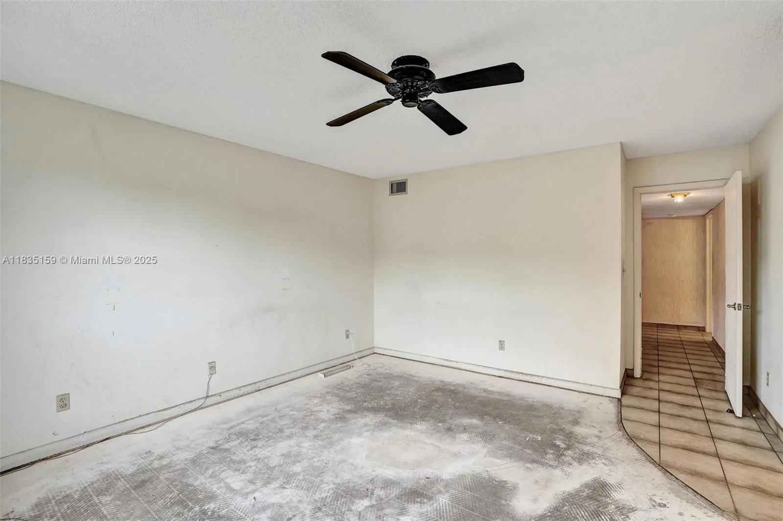 4965 E Sabal Palm Blvd, #207