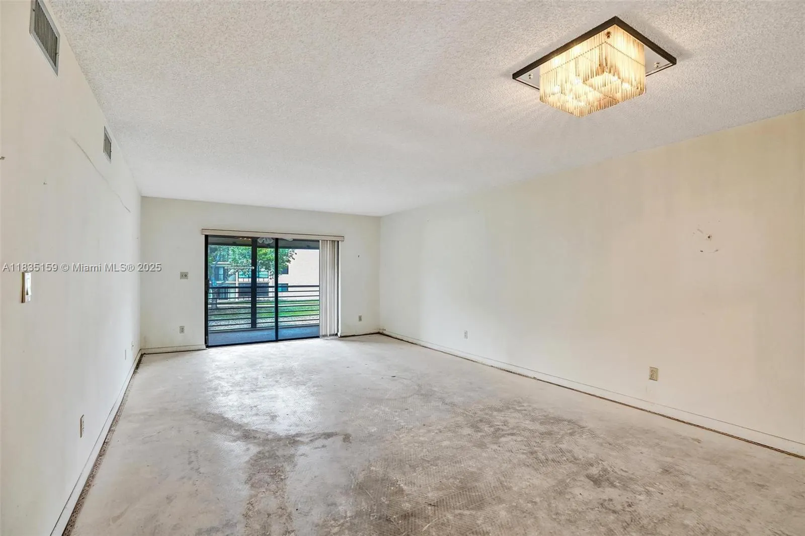4965 E Sabal Palm Blvd, #207