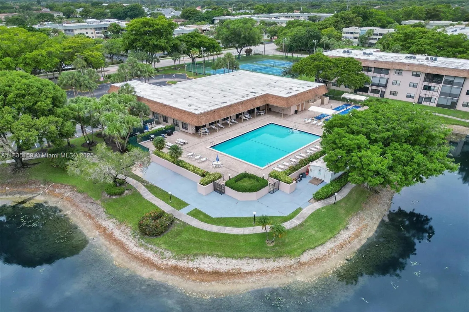 4965 E Sabal Palm Blvd, #207