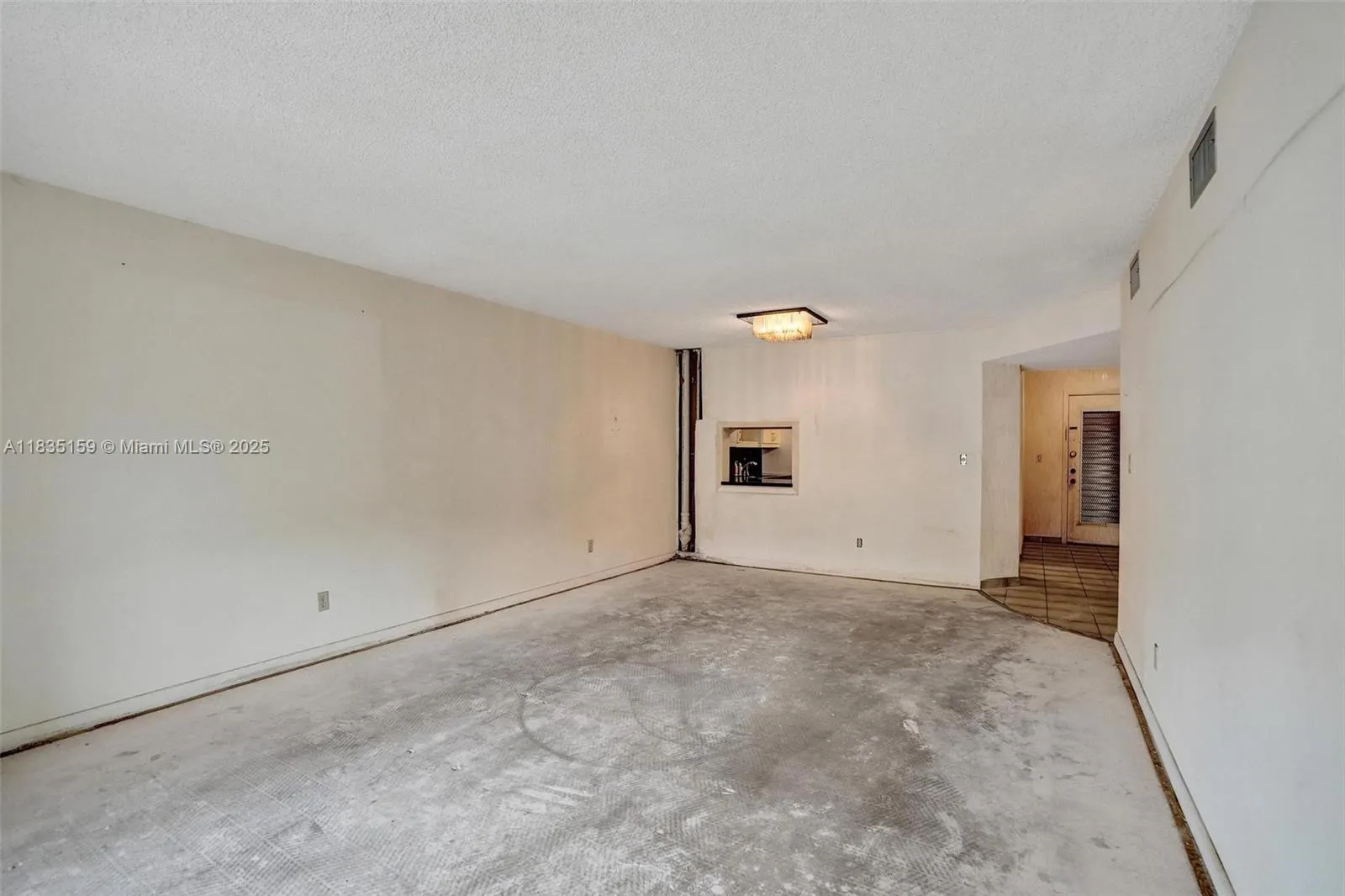 4965 E Sabal Palm Blvd, #207