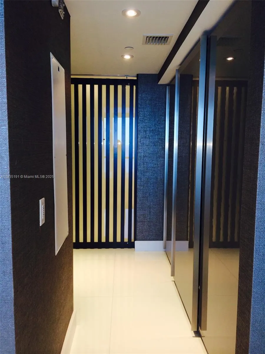 17121 Collins Ave, #2803