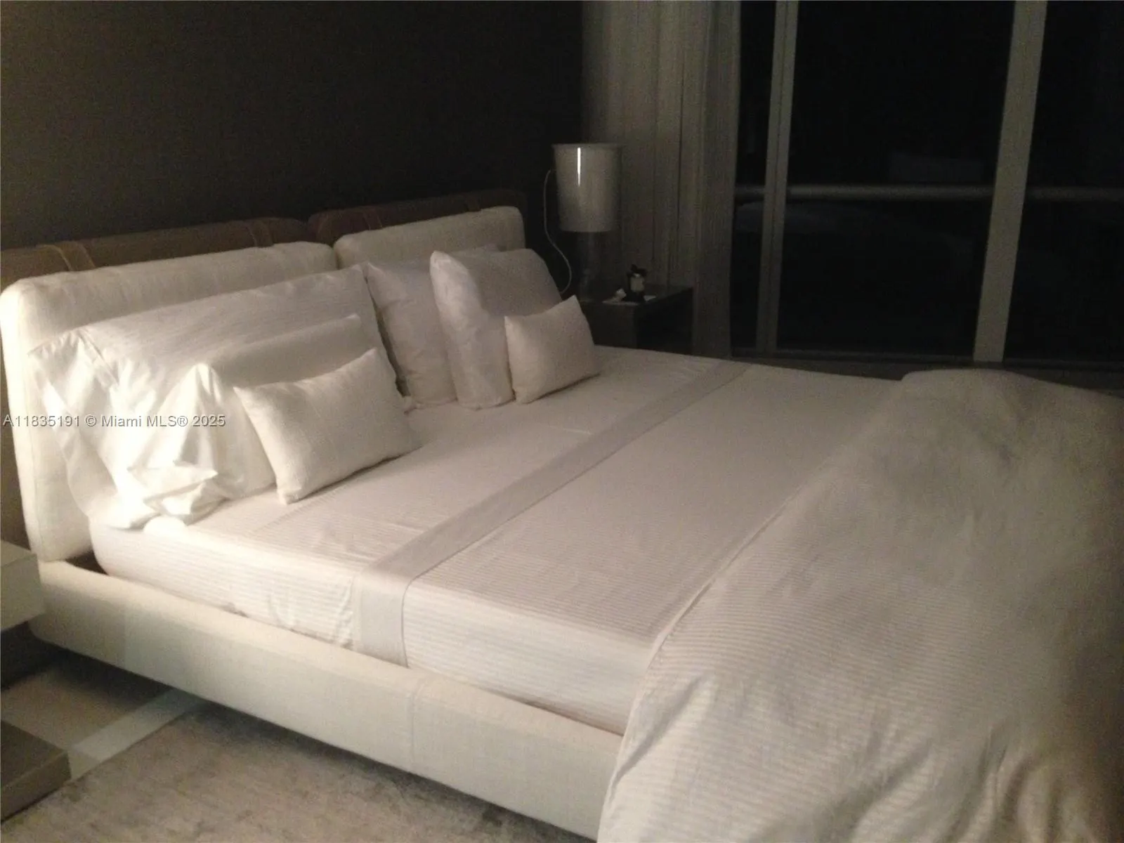 17121 Collins Ave, #2803