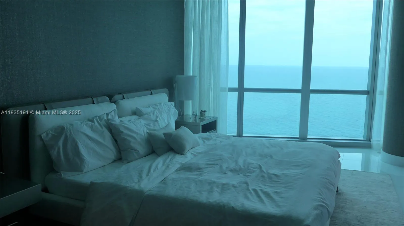 17121 Collins Ave, #2803