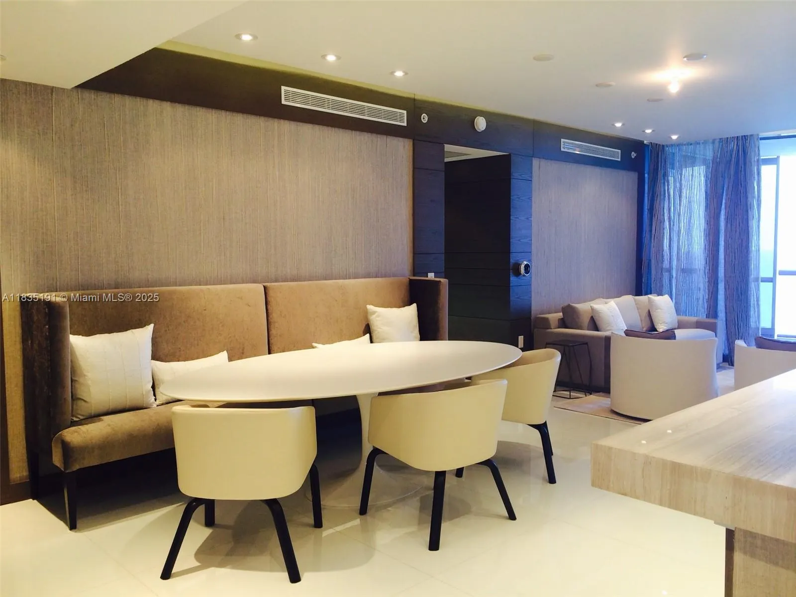 17121 Collins Ave, #2803