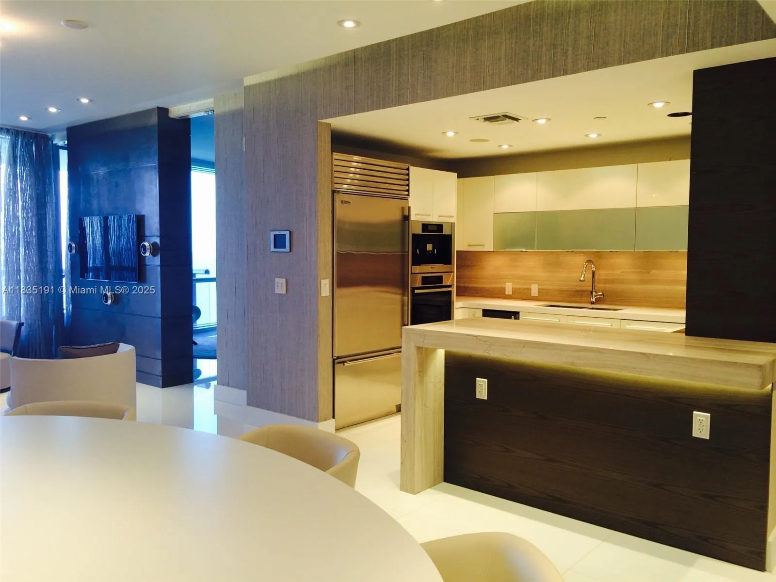 17121 Collins Ave, #2803