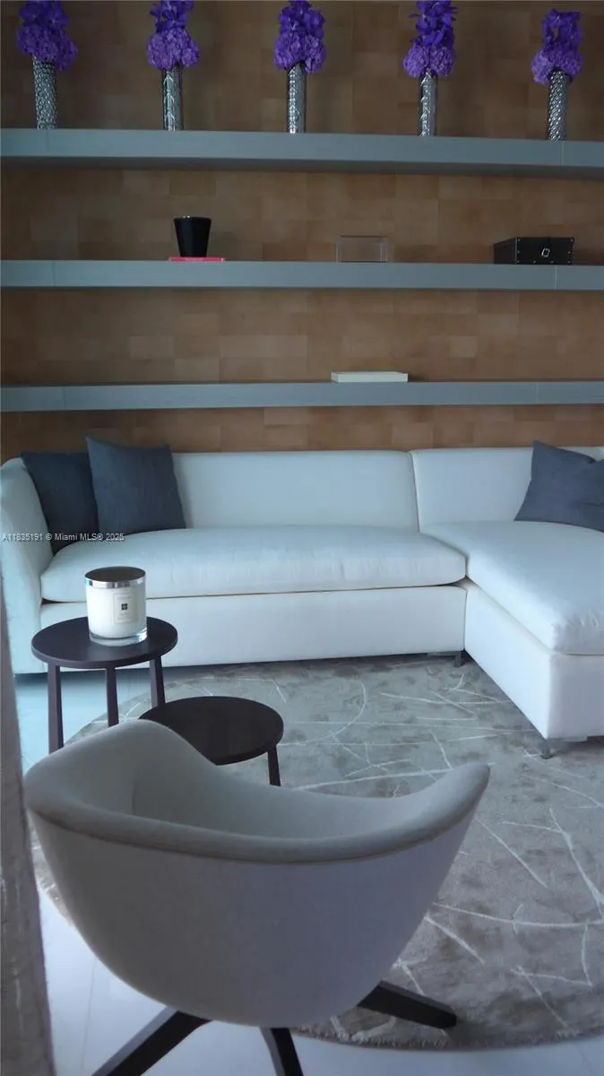 17121 Collins Ave, #2803