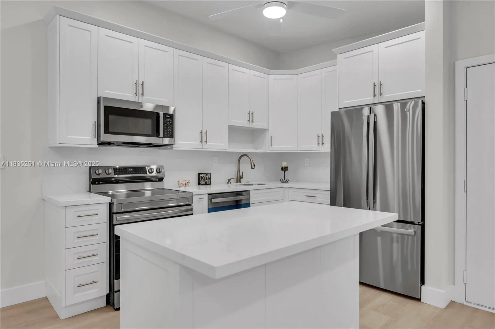 10959 W Clairmont Cir, #211