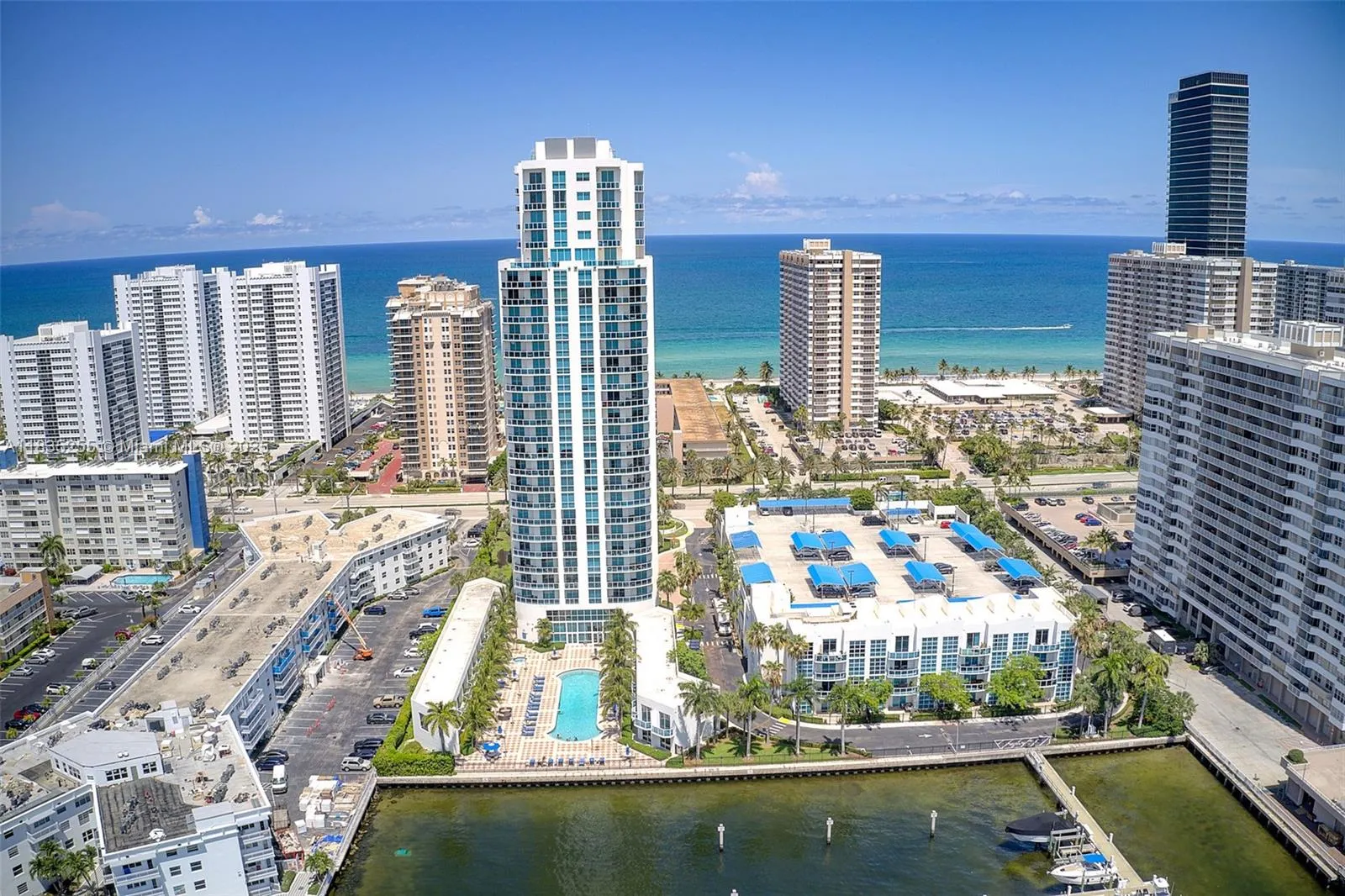 1945 S Ocean Dr, #901
