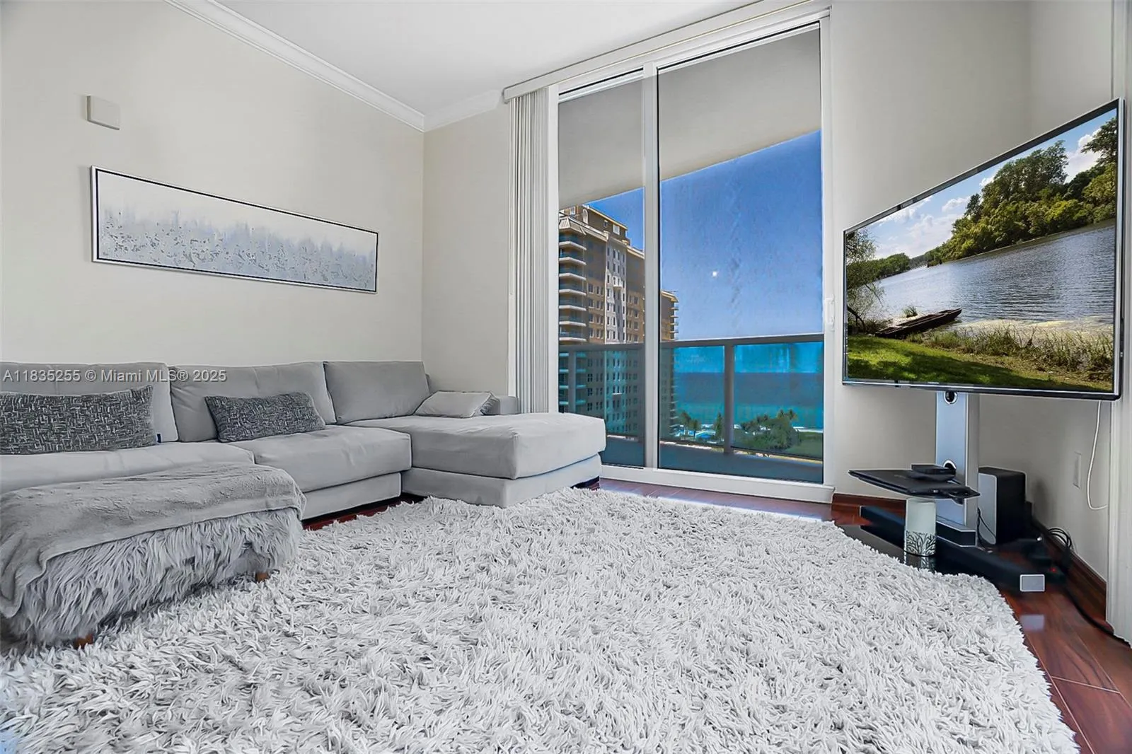 1945 S Ocean Dr, #901