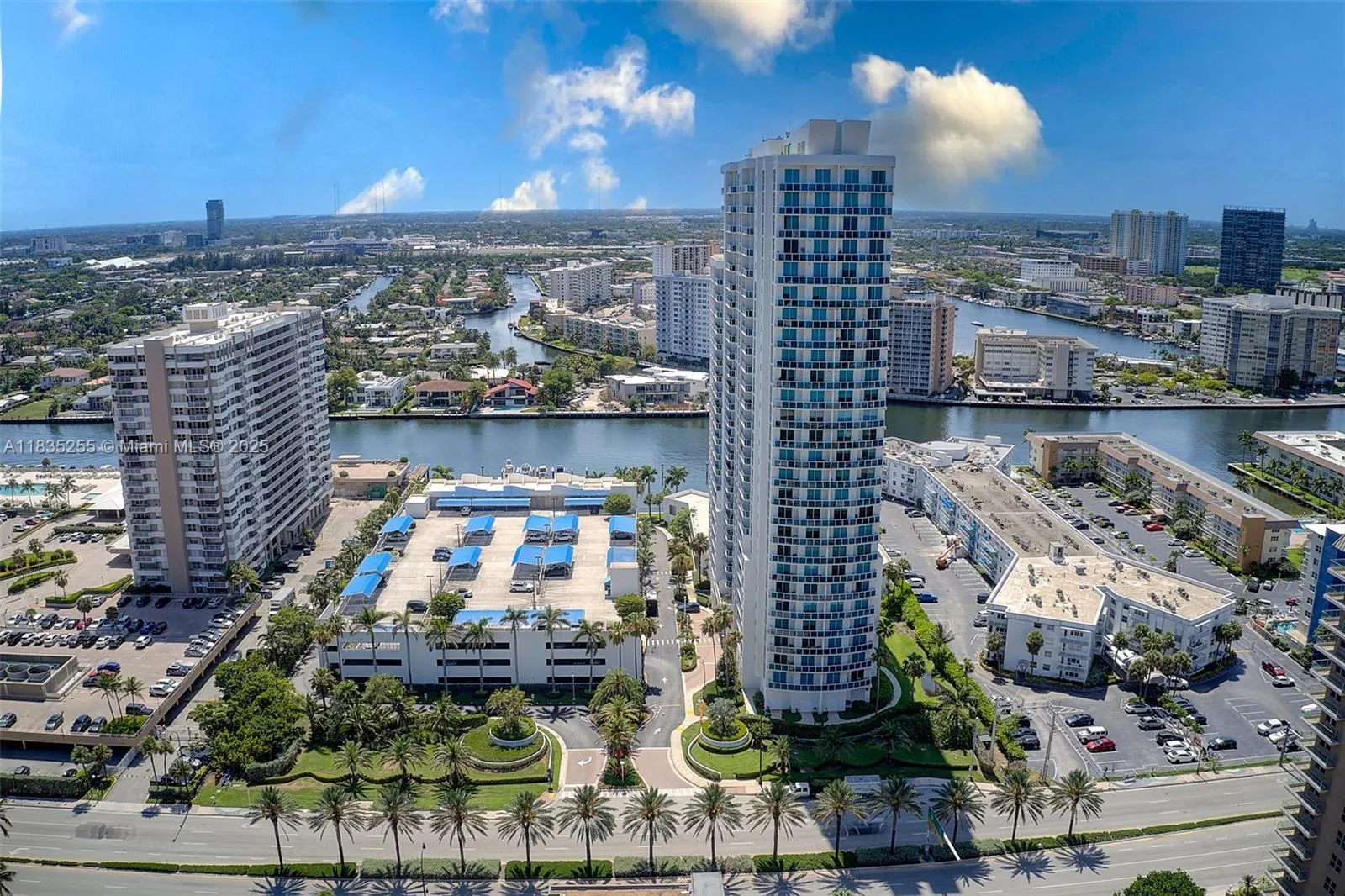 1945 S Ocean Dr, #901