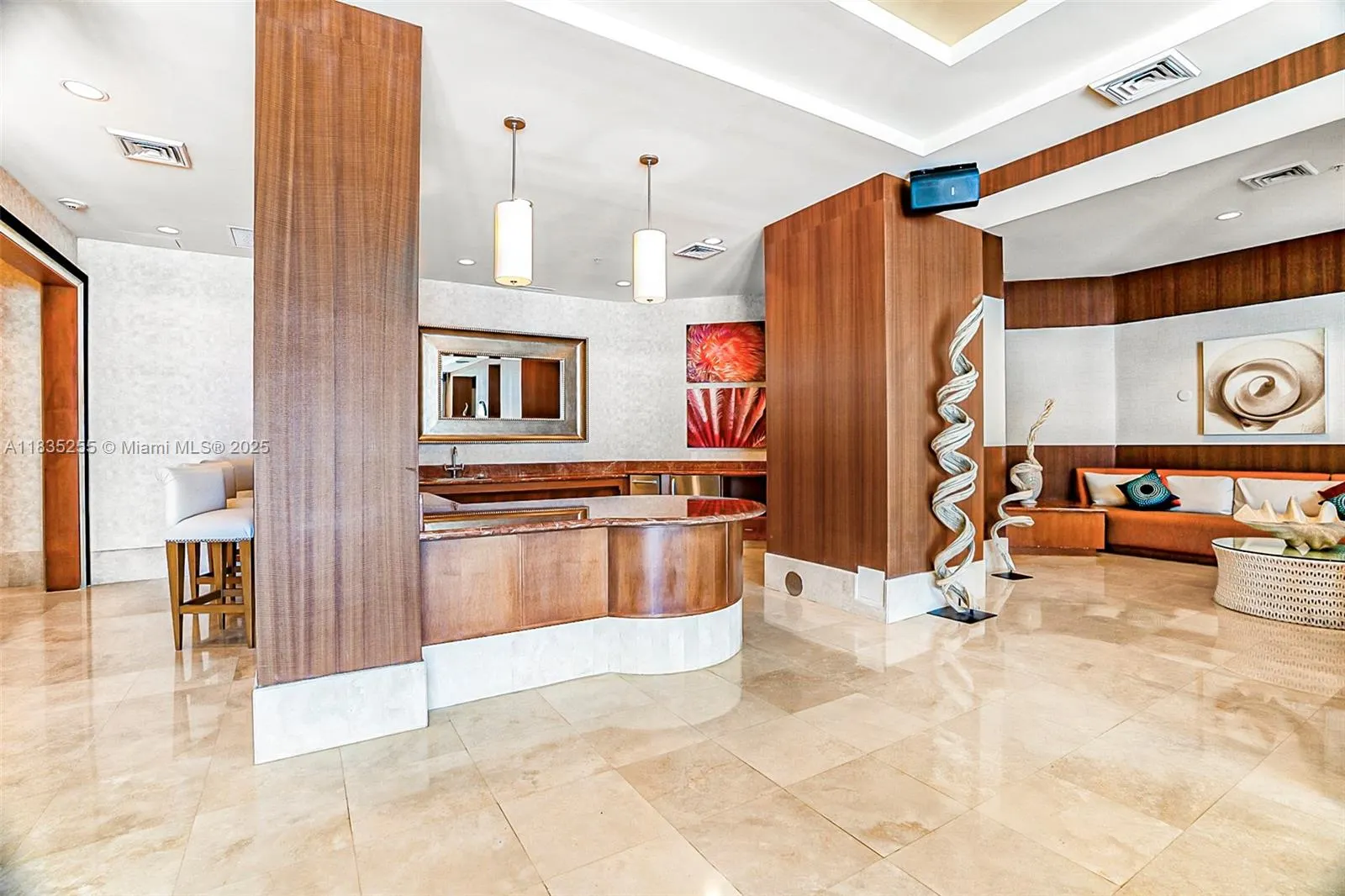 1945 S Ocean Dr, #901