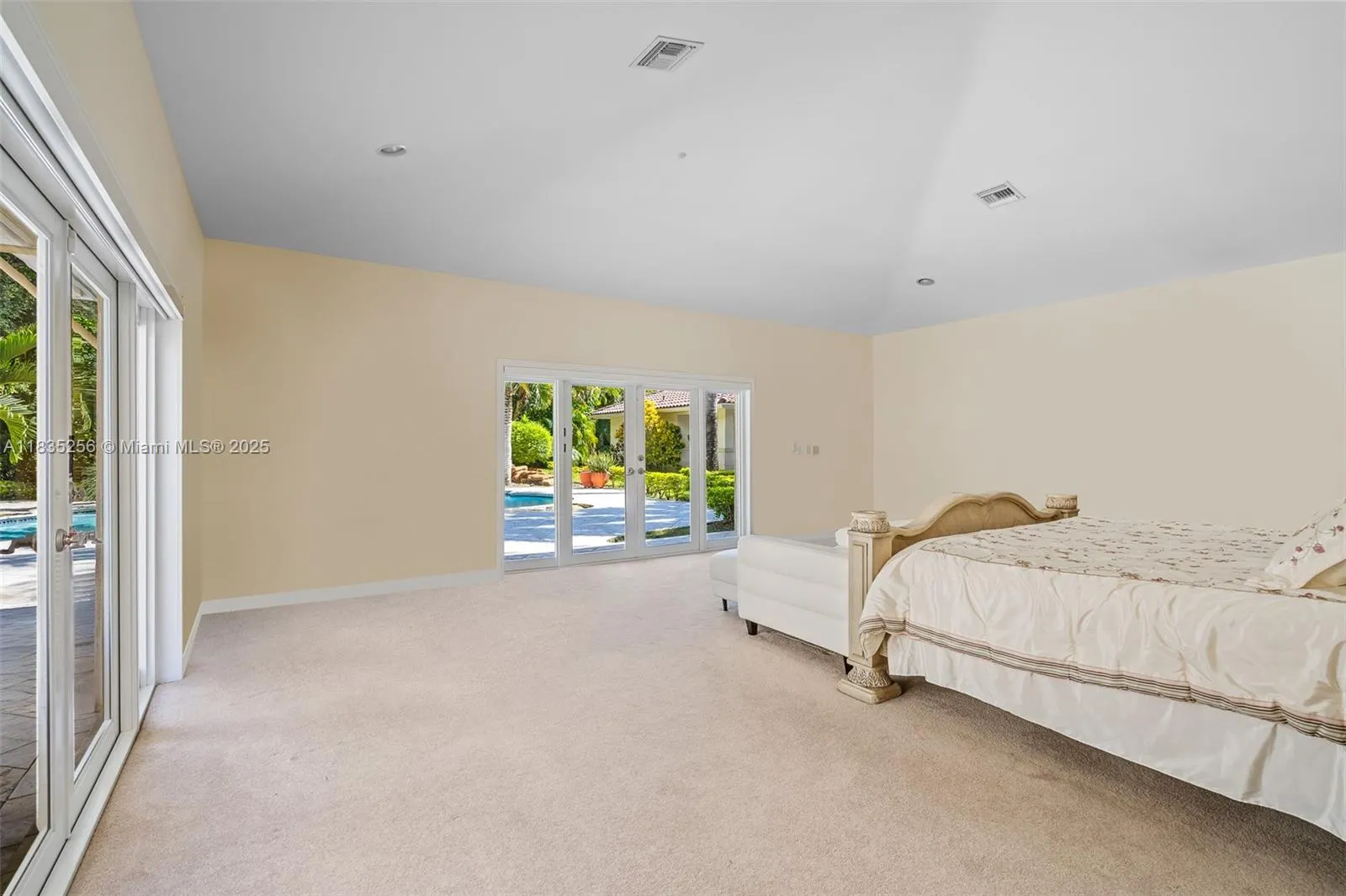 10735 SW 58th Ave